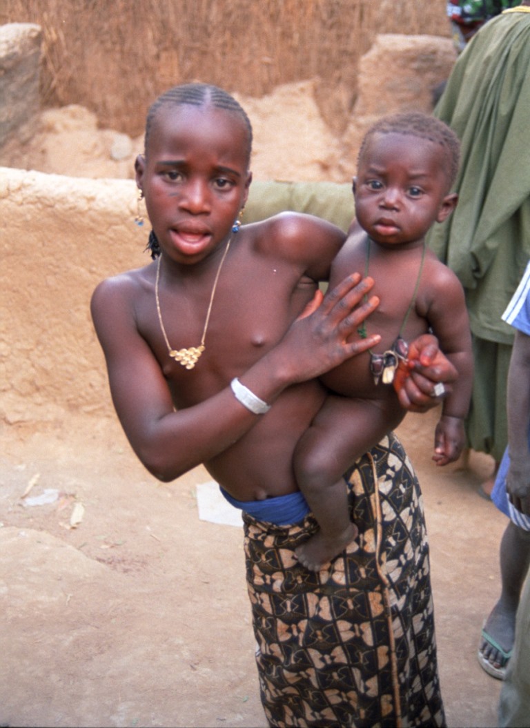 bimba col fratellino