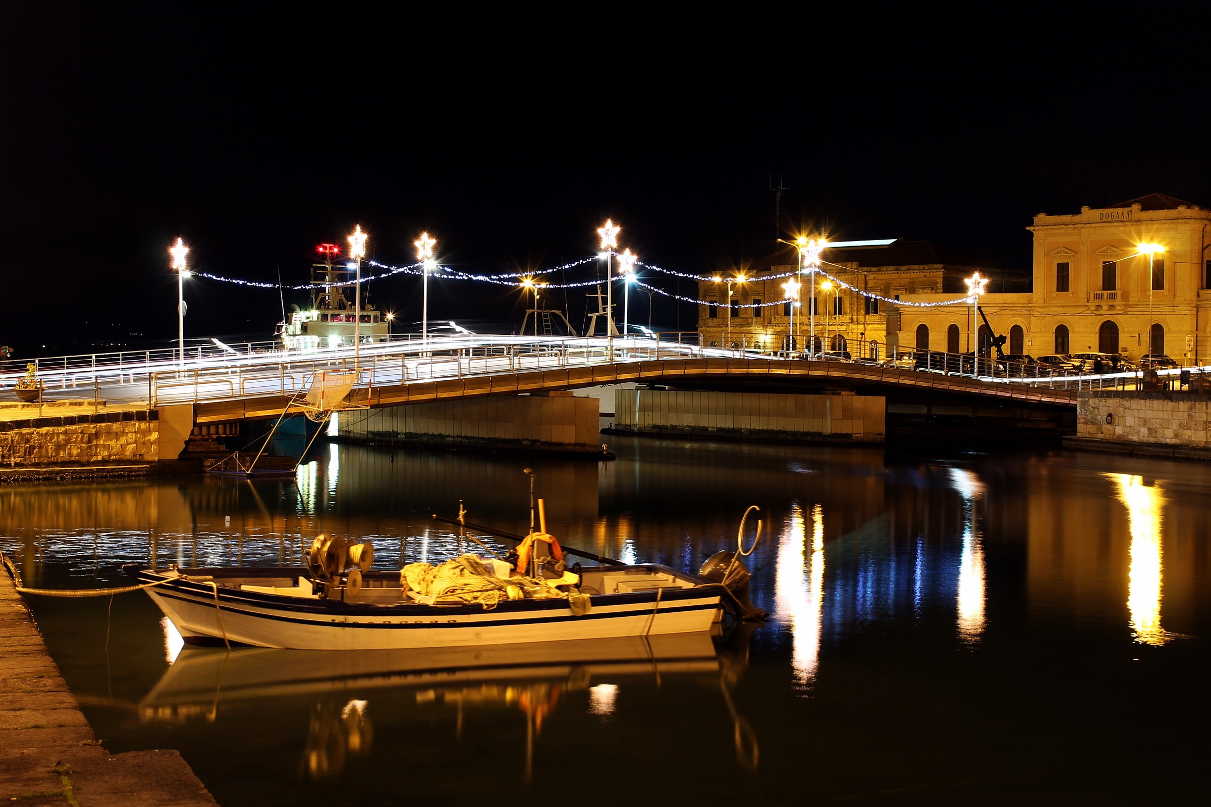 L'indissolubile abbraccio tra Ortigia e Siracusa