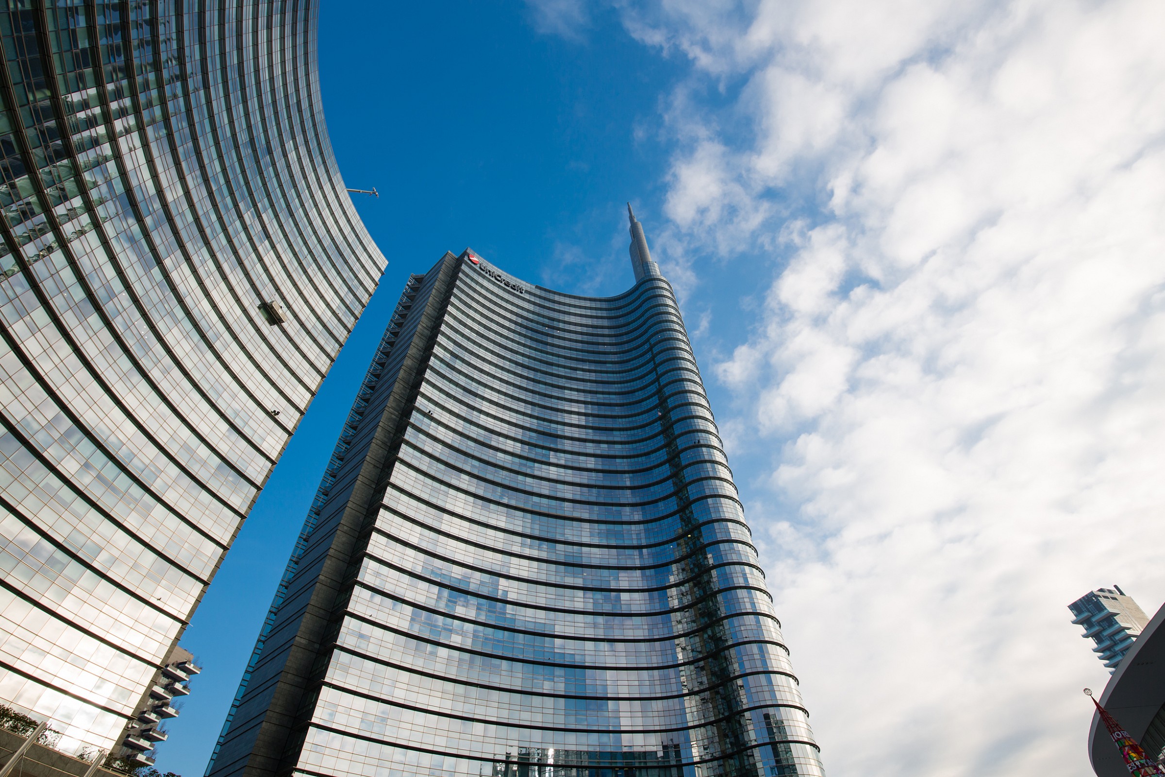 Piazza Gae Aulenti (smooth)