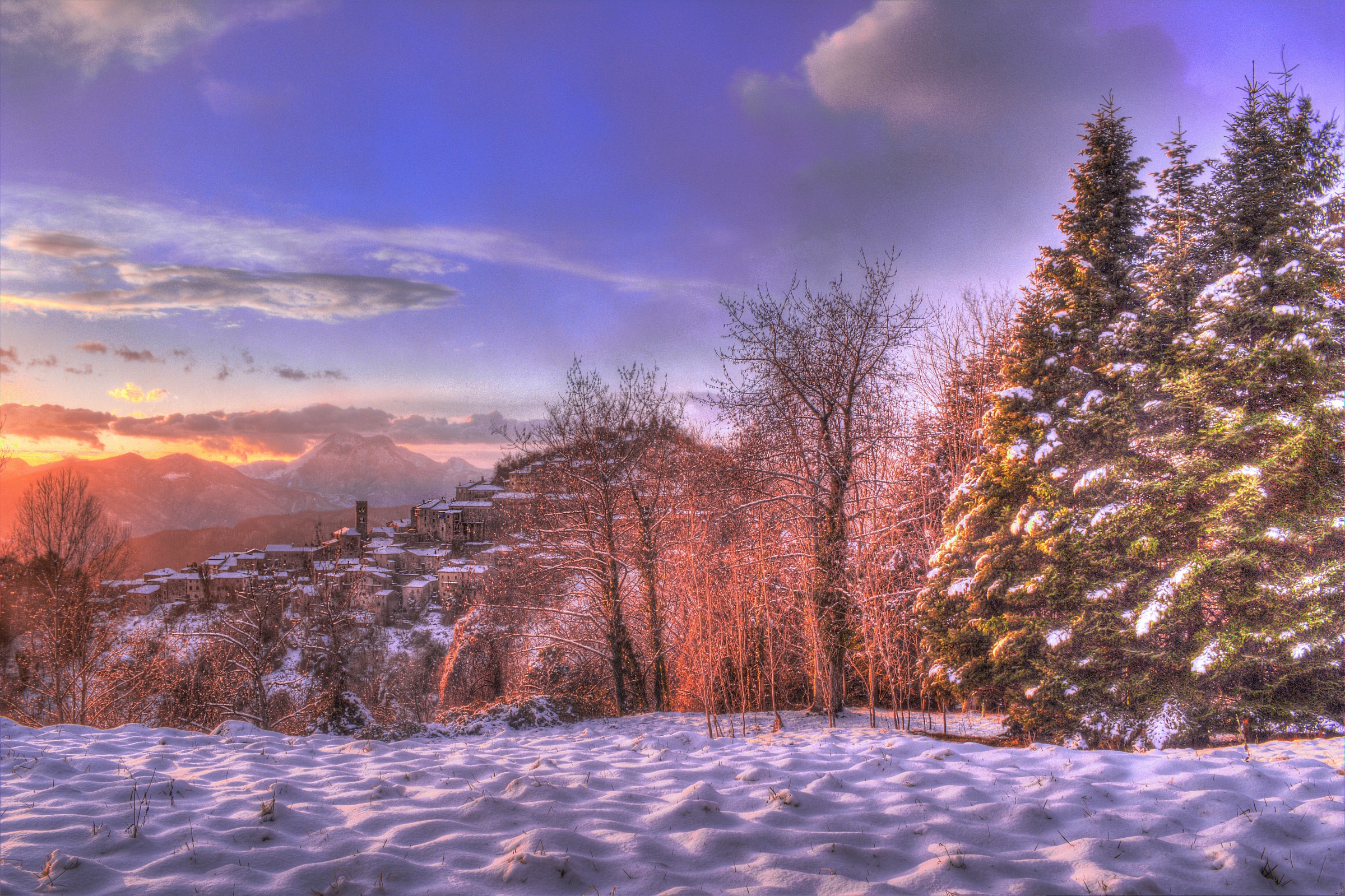 Tramonto Nevoso su Montefegatesi