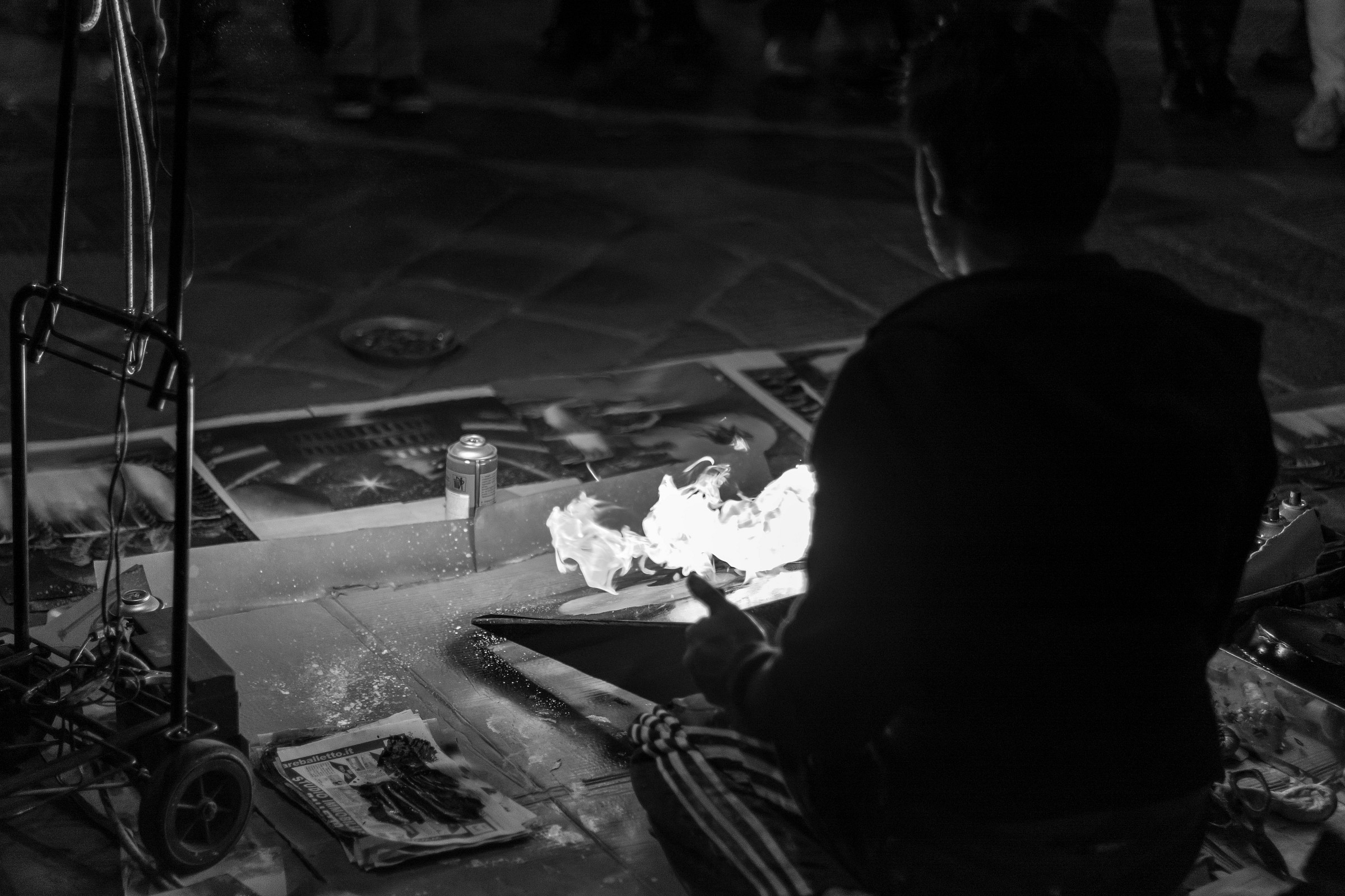 Fiamma su tela, Genova, Italia