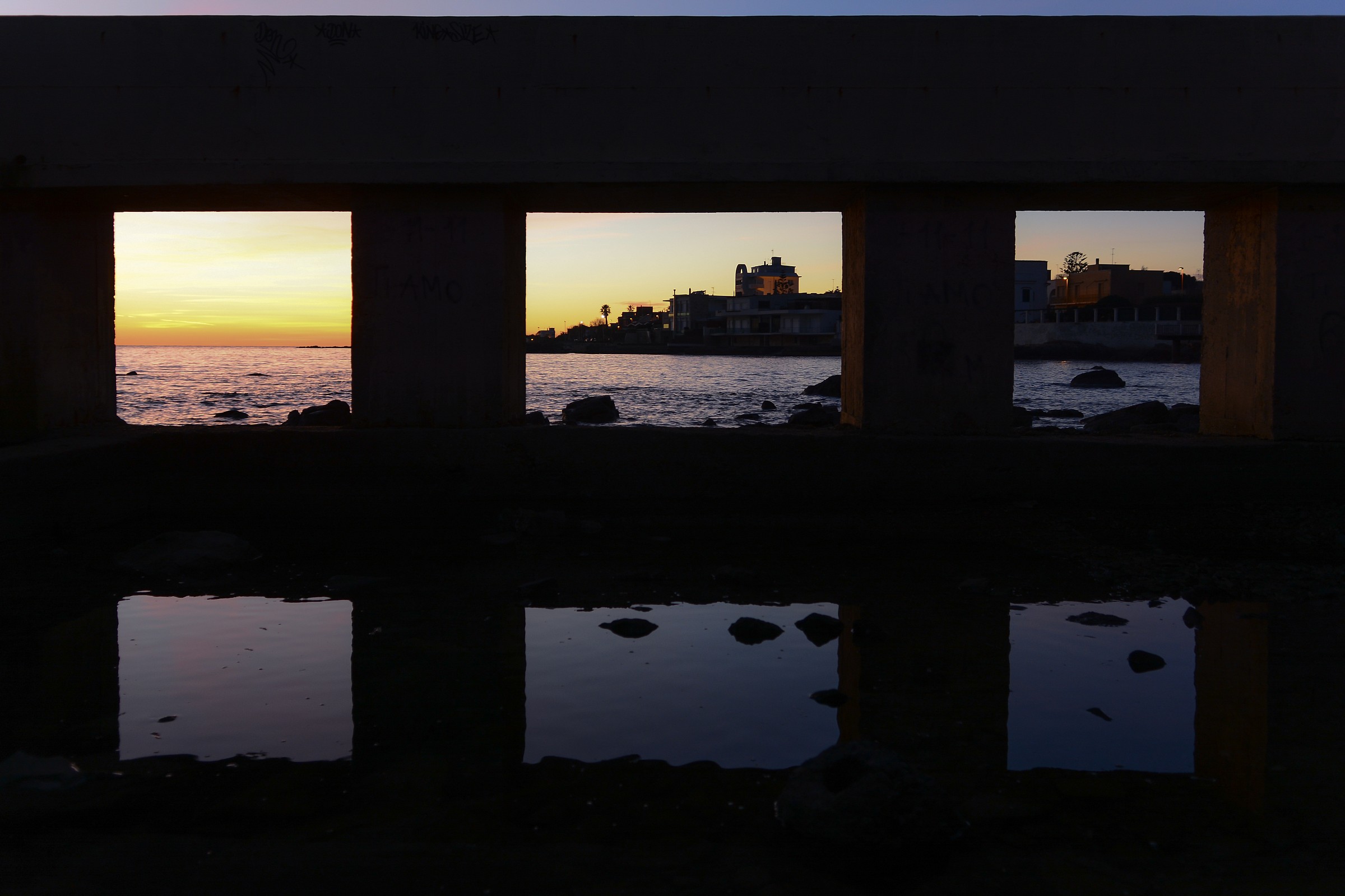 Trittico di cielo e di mare