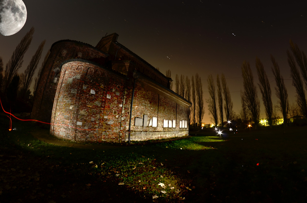 San Michele in Insula in notturna Abside e lato Nord