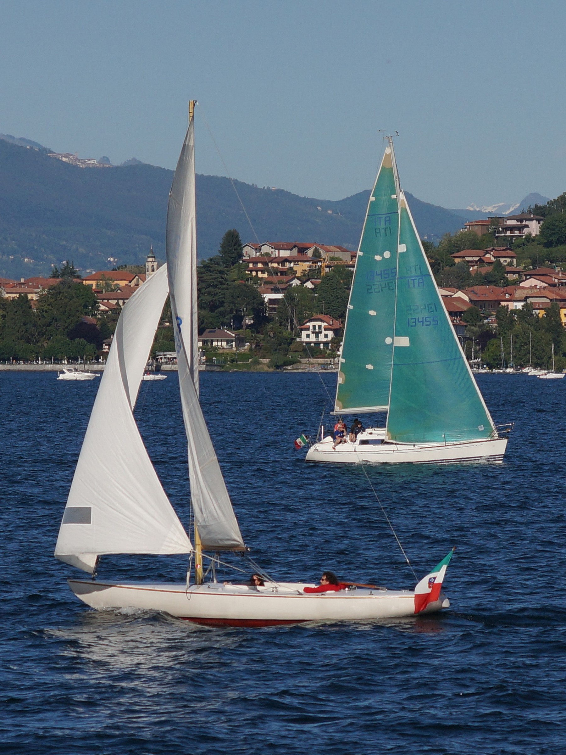 Cross between a Soling and an X-Yachts 332