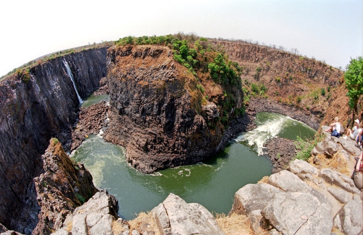 pericolo scarpata a Victoria Falls