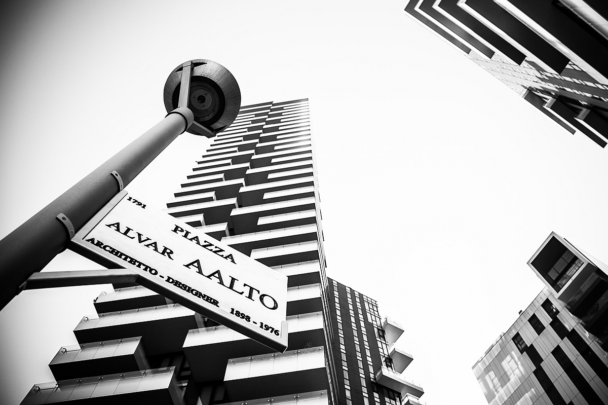 P.zza Alvar Aalto...