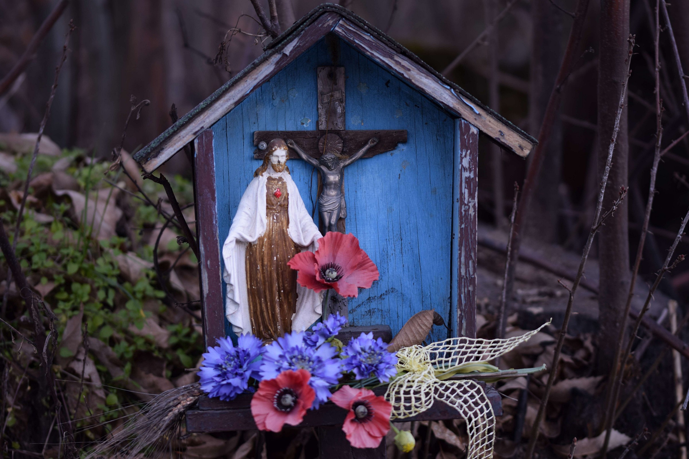 Cappelletta votiva nel bosco