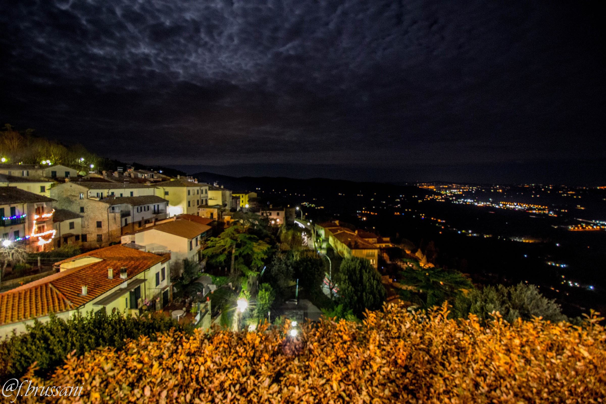 Cortona by night