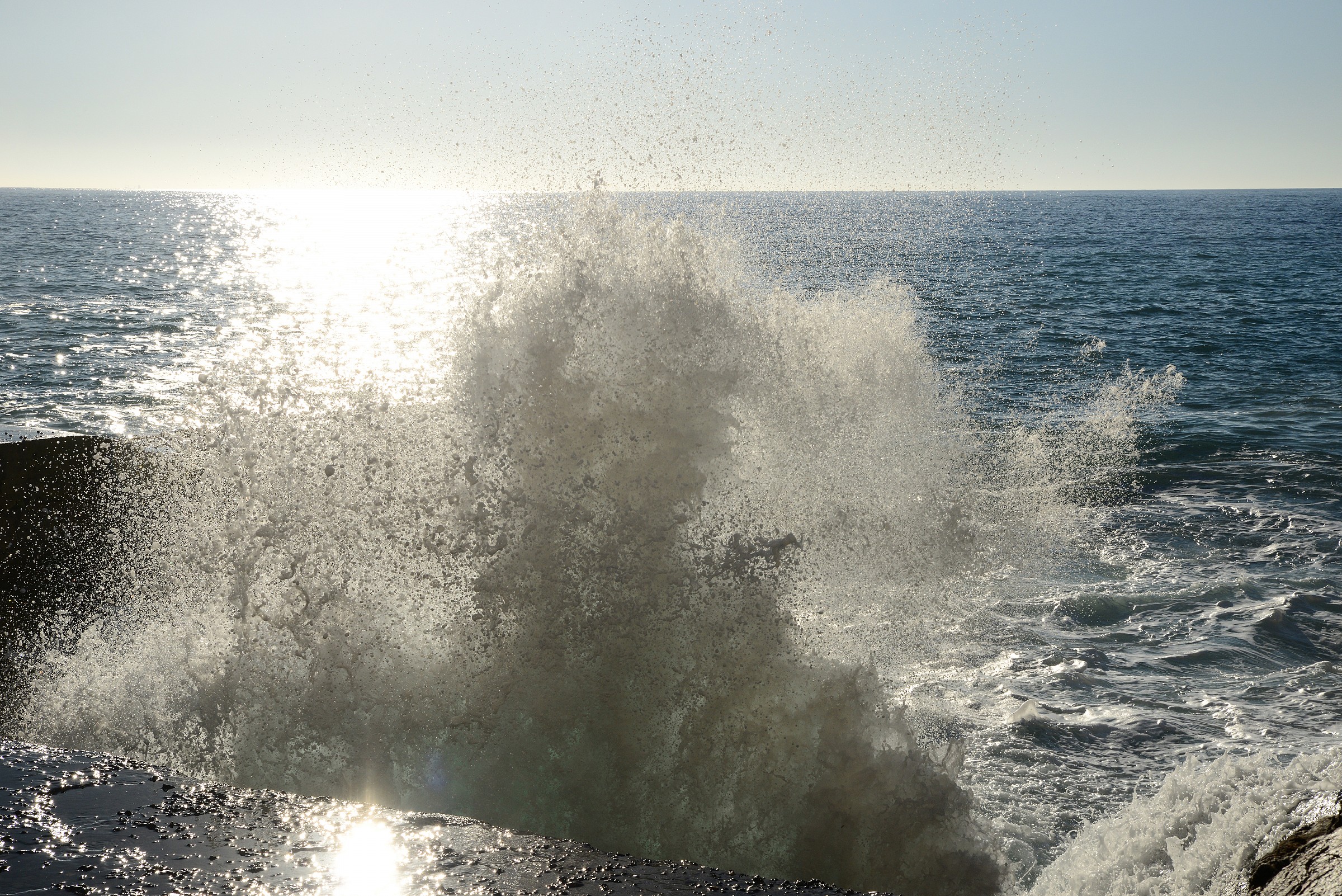 Splashes and reflections