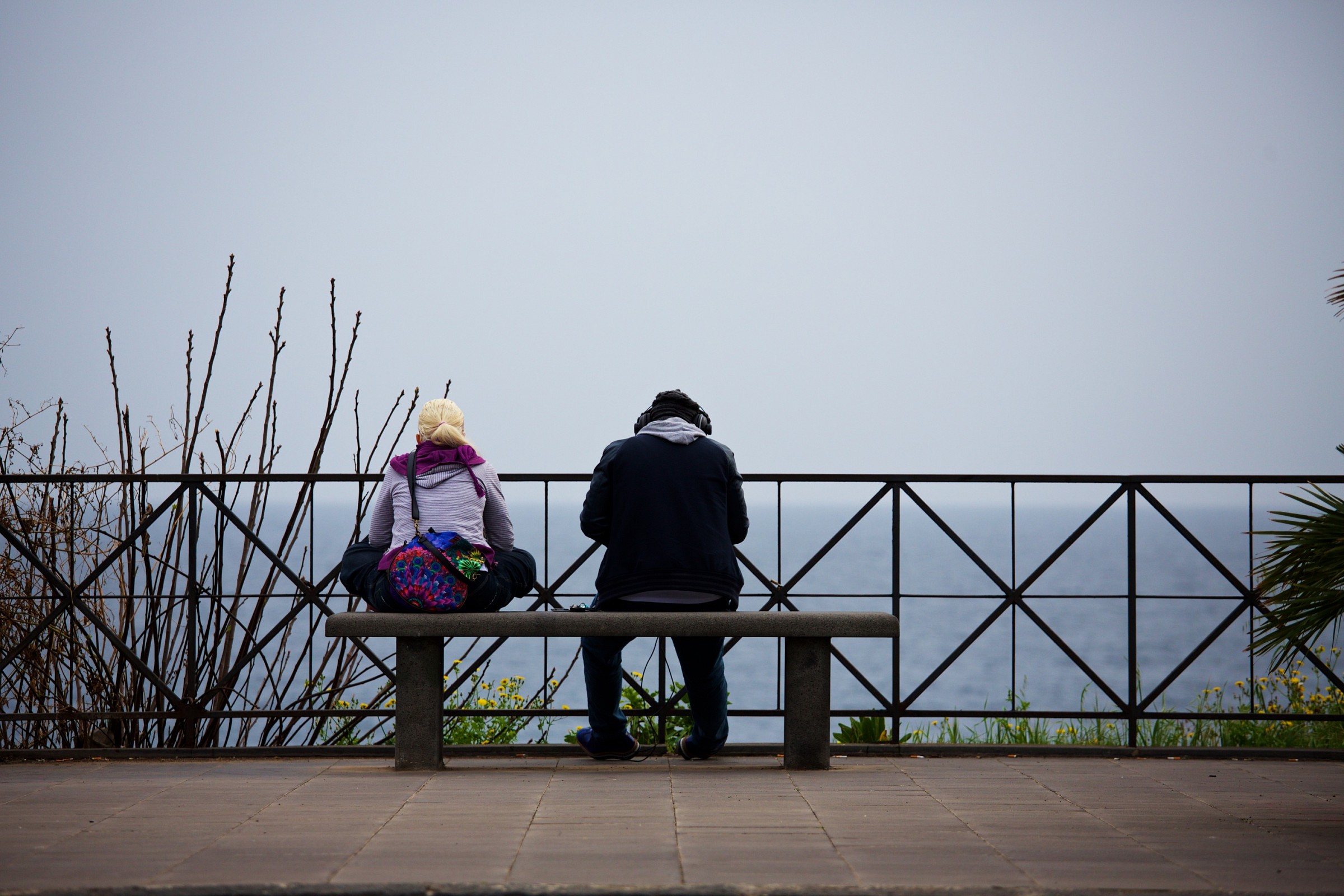 In silence, with headphones and without headphones