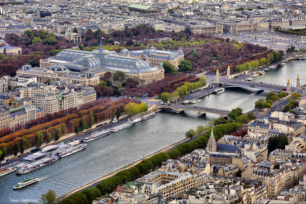 Along the Seine from the Eiffel Tower (ReDyna Mix)
