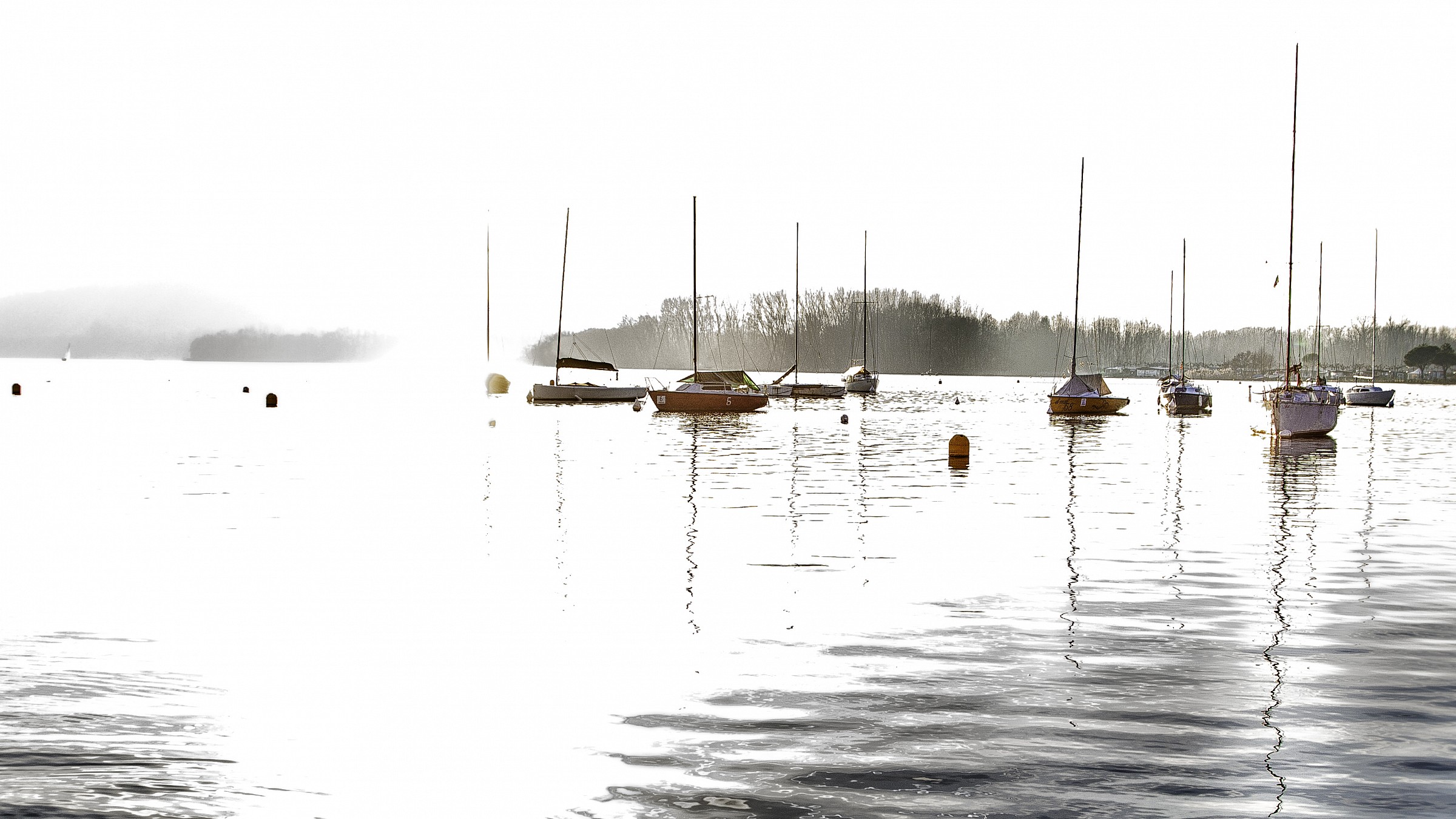 Barche sul lago di Viverone