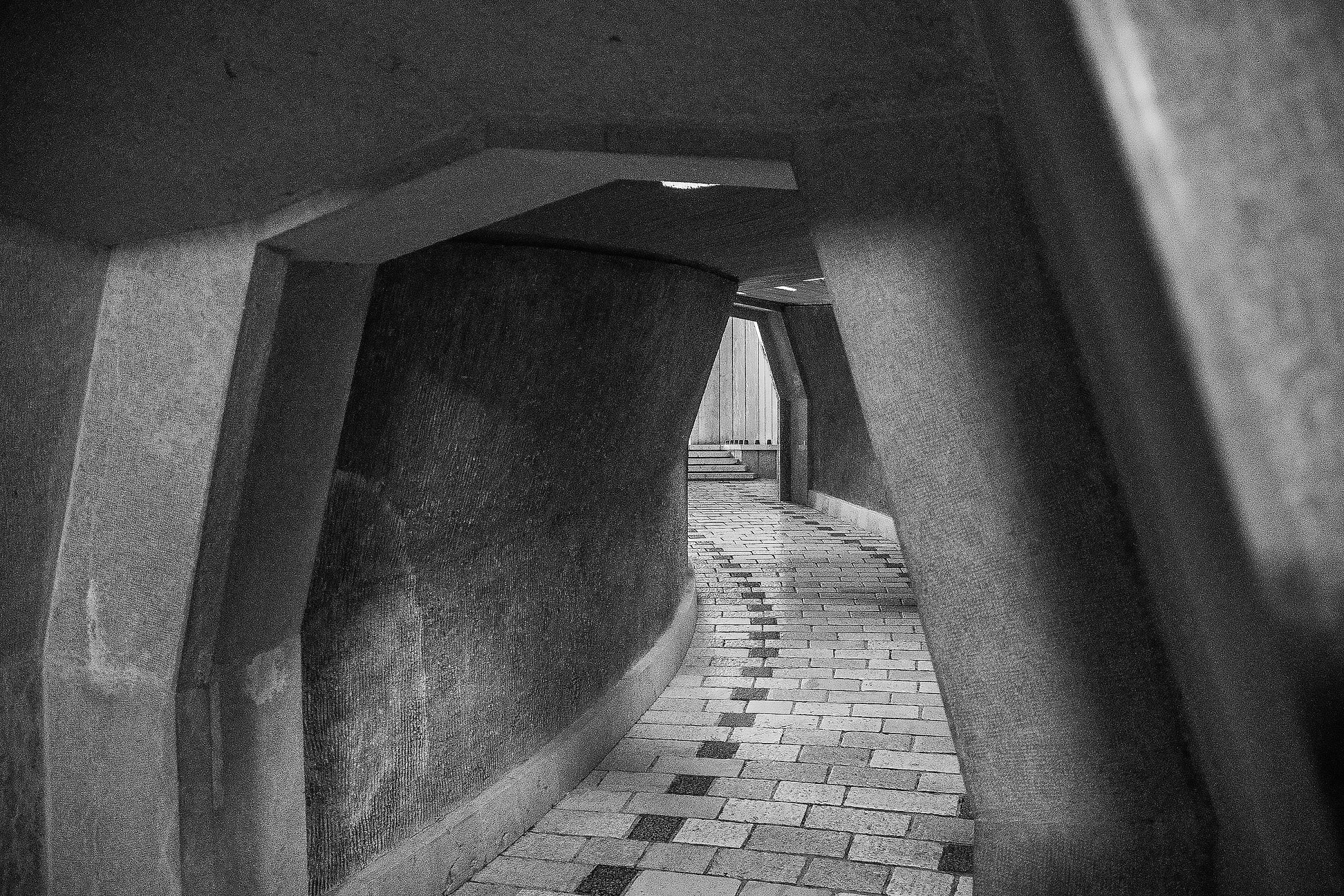 ...sfumature di grigio e geometria