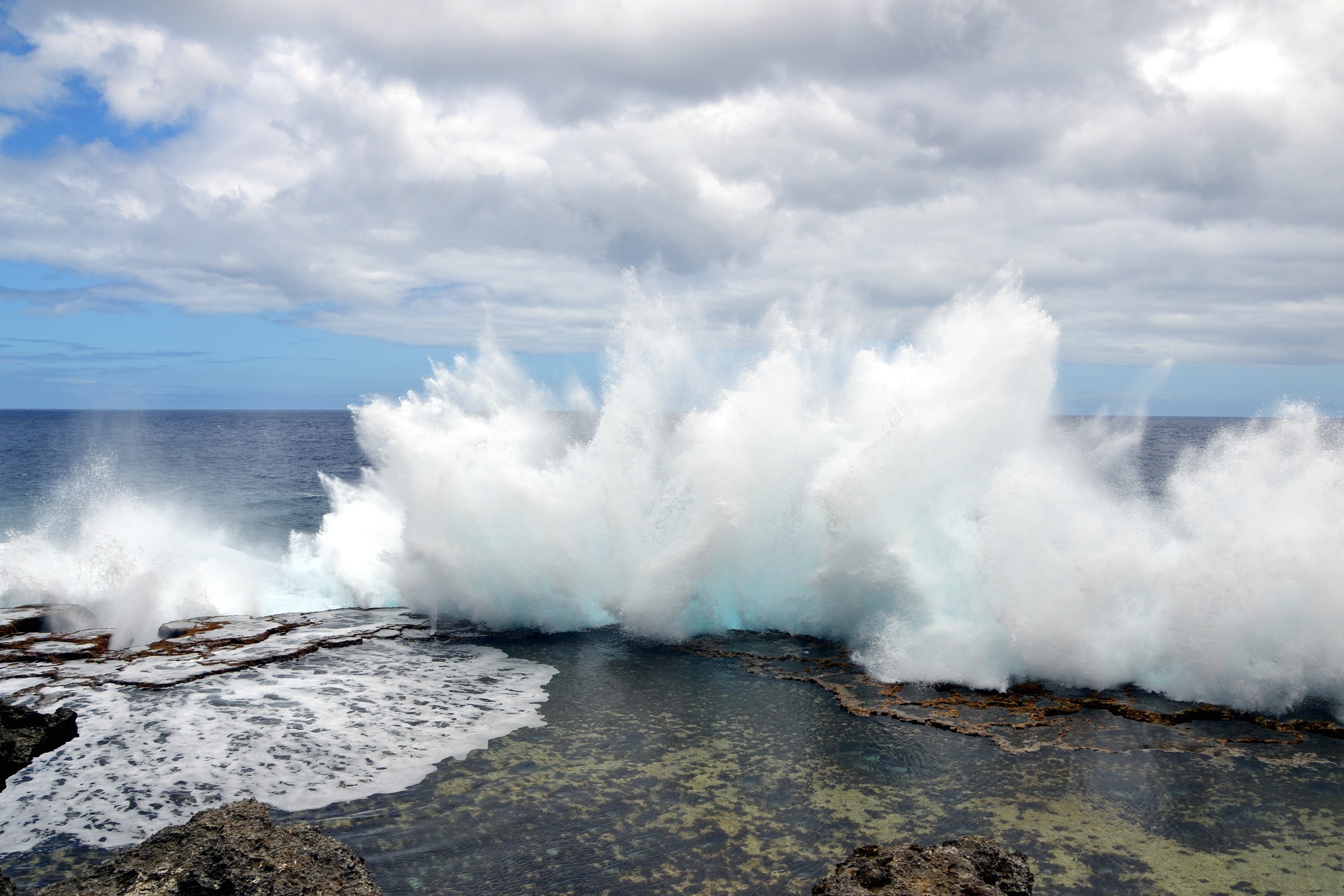 Tonga, The Blow Holes