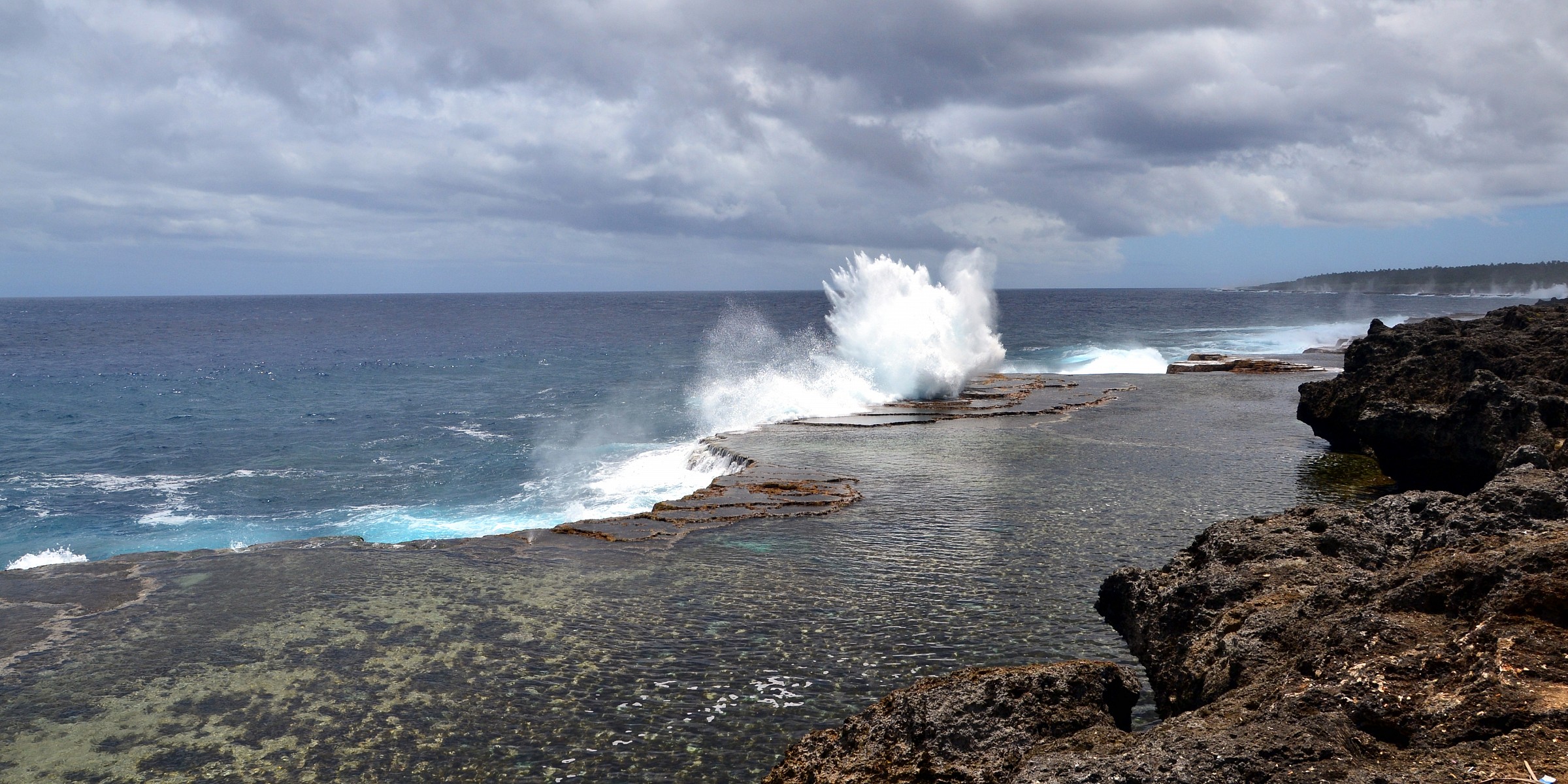 Tonga, The Blow Holes