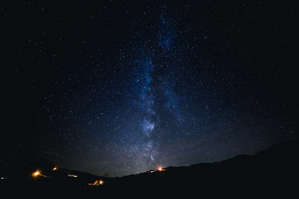 Enhanced autumnal milky way