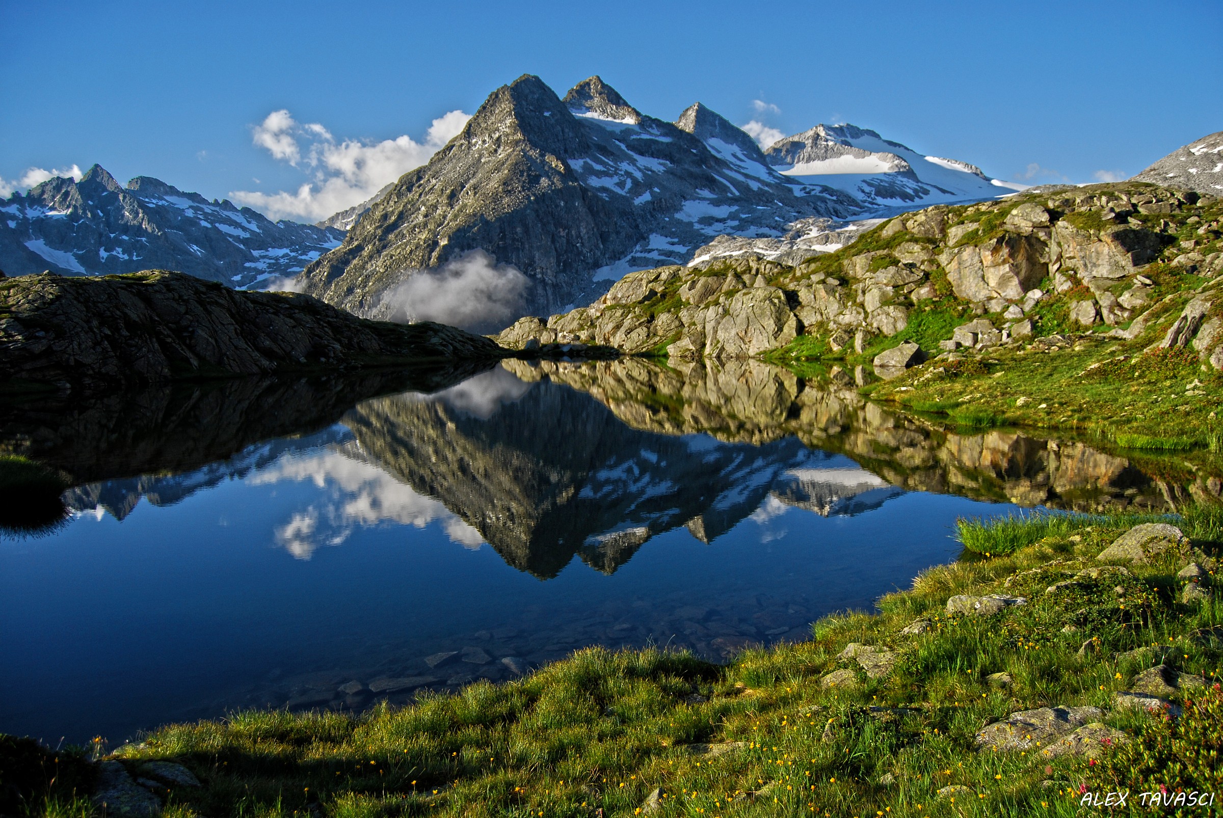 Riflesso di montagne verso l'Adamello.