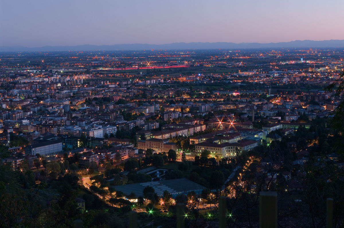 Bergamo zona ospedale serale