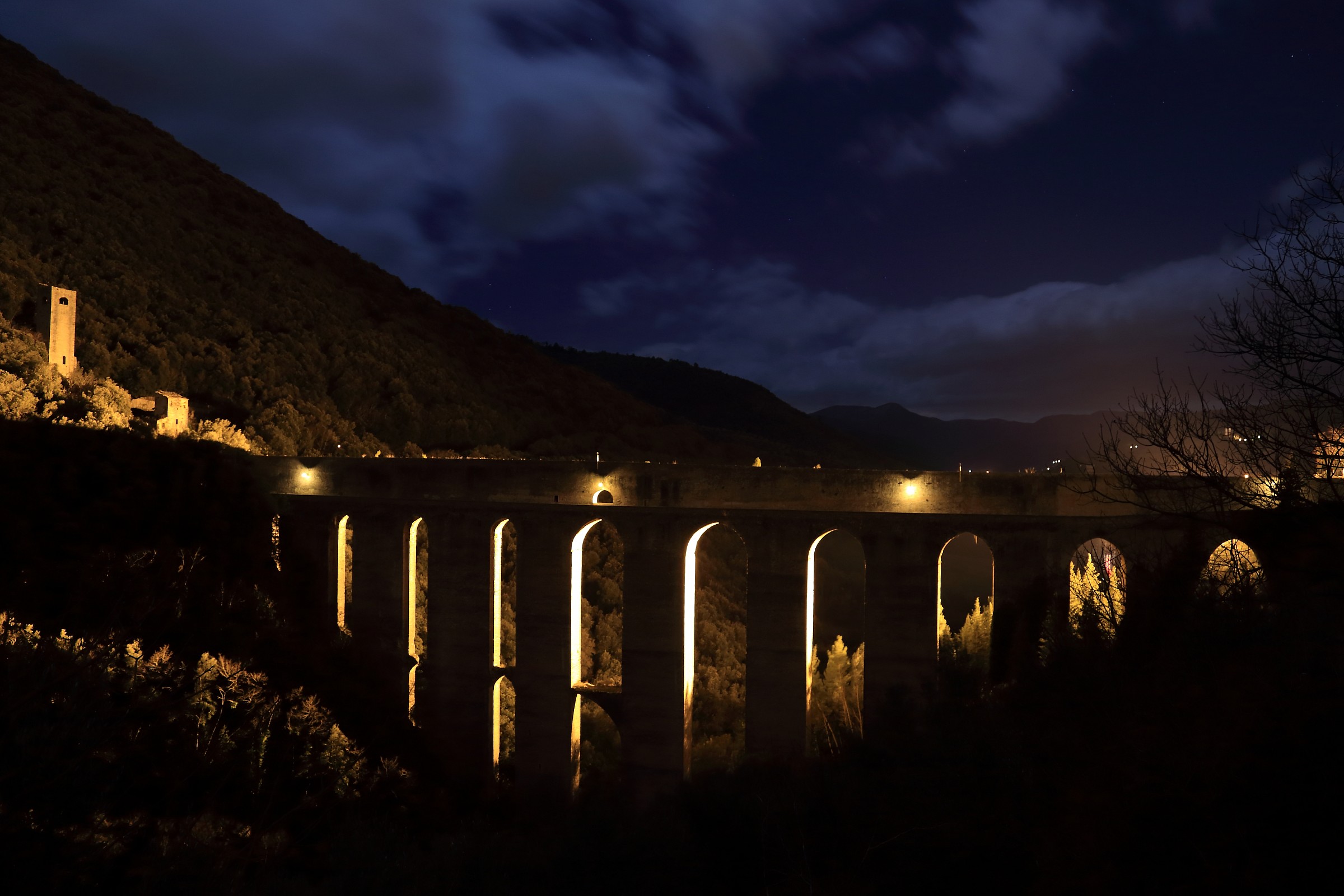 Spoleto - Ponte delle Torri by night