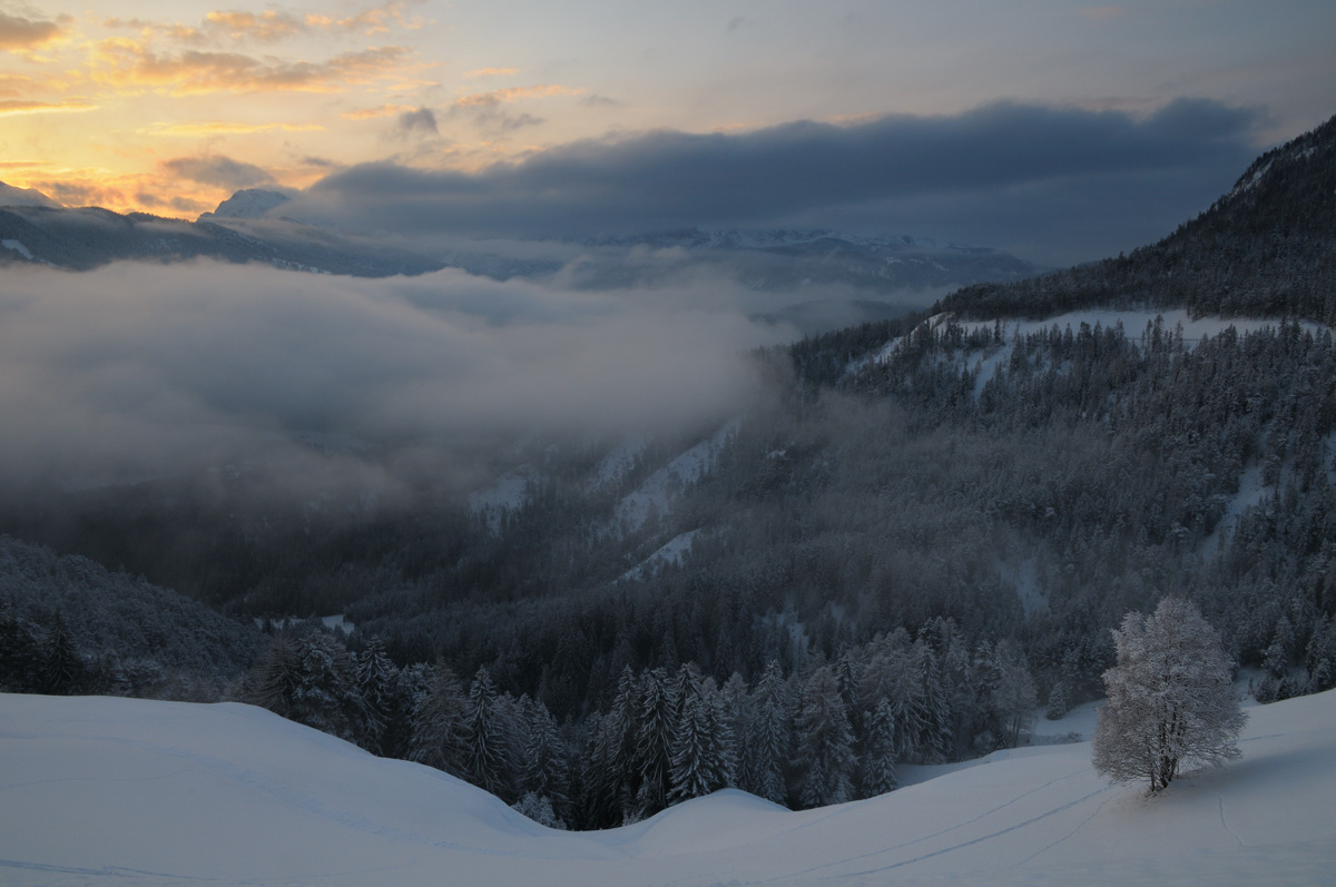 alba dopo la nevicata