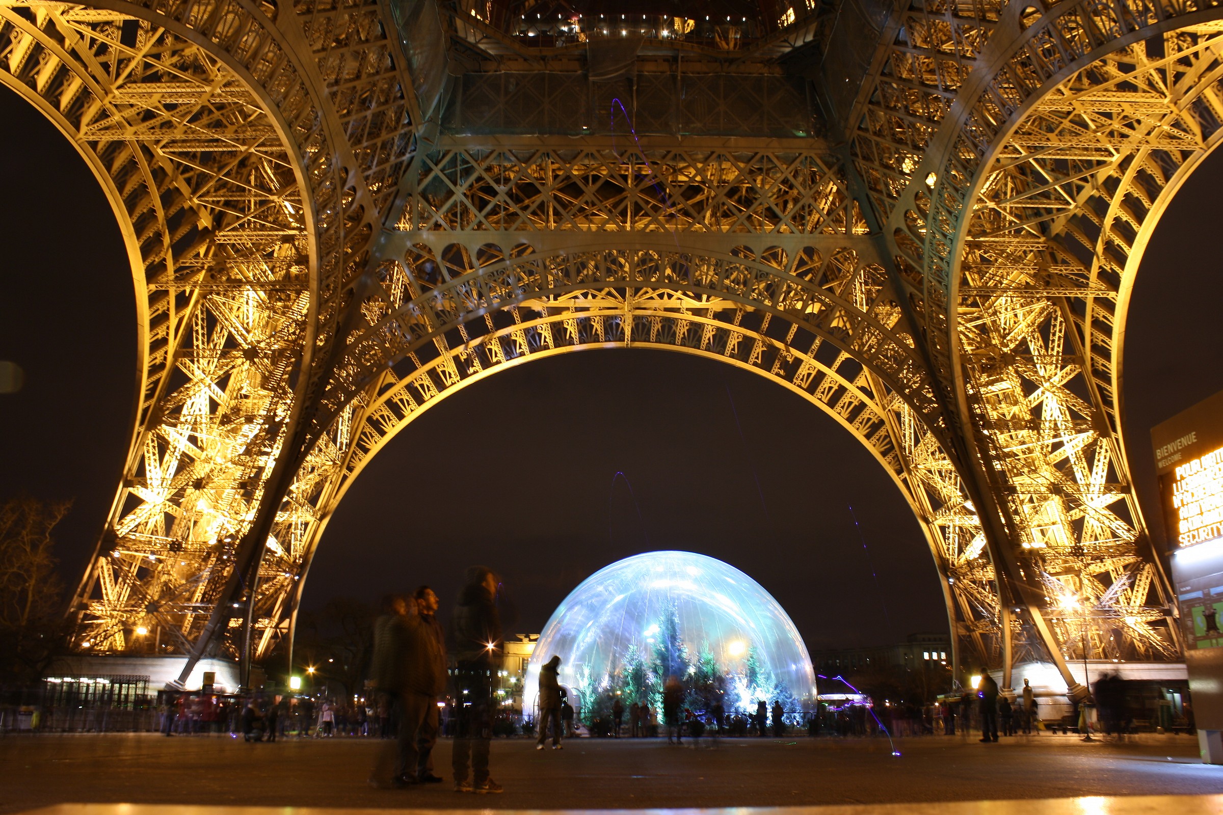 under the skirt of his majesty