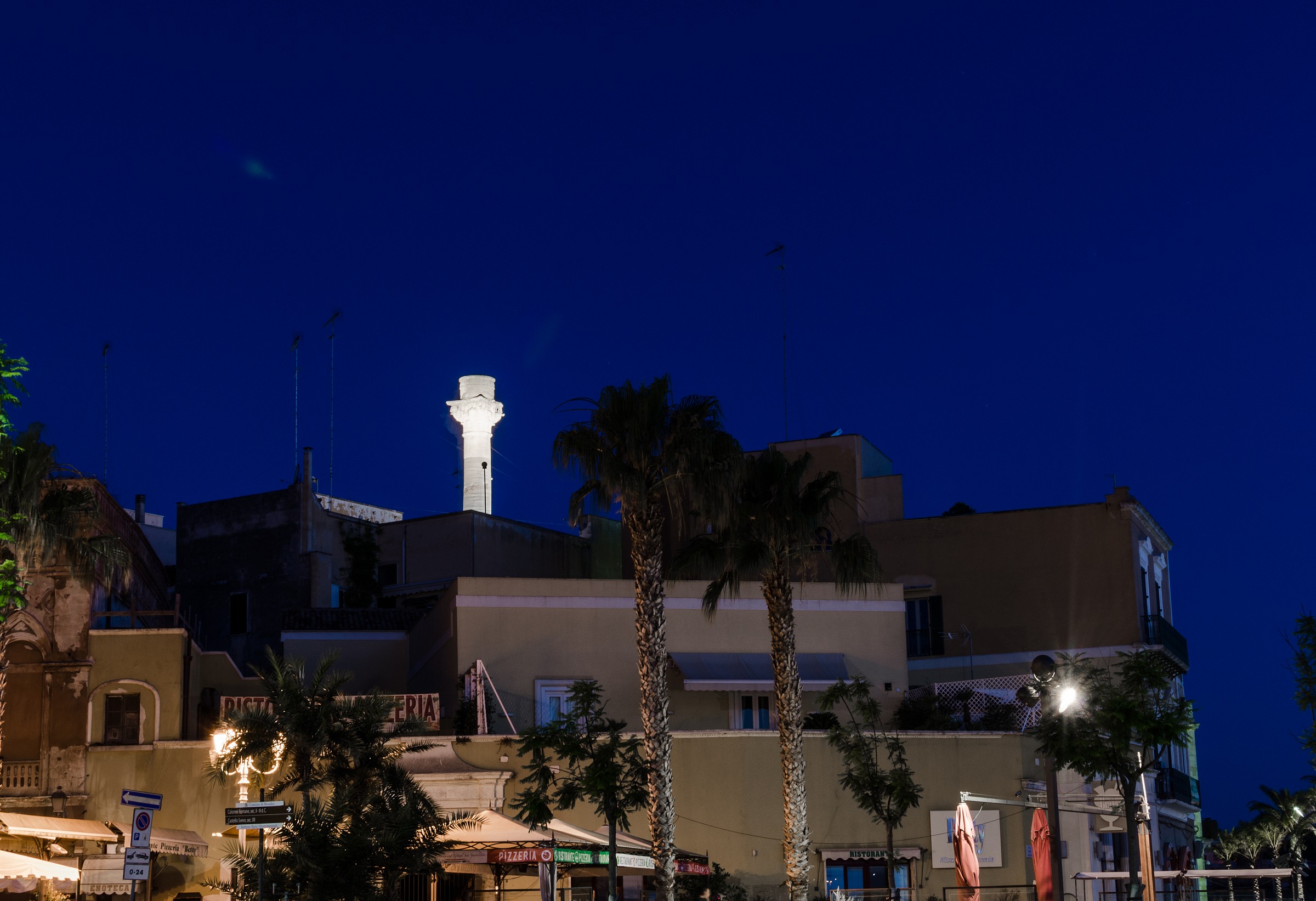 Brindisi - Roman Column - End of the old road Appi