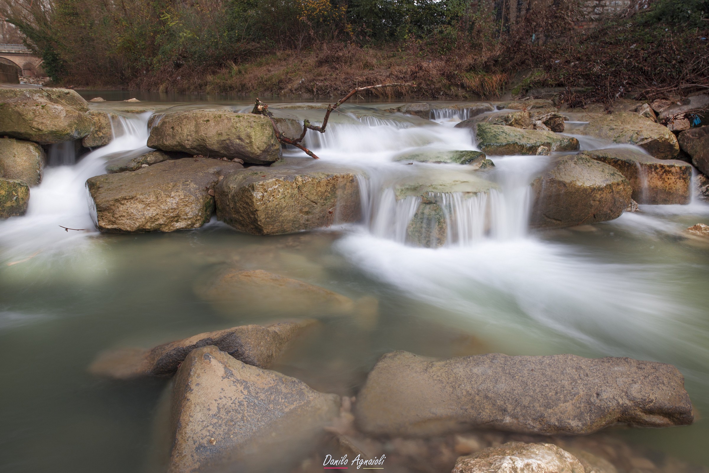 La vita scorre troppo velocemente ,come un torrente