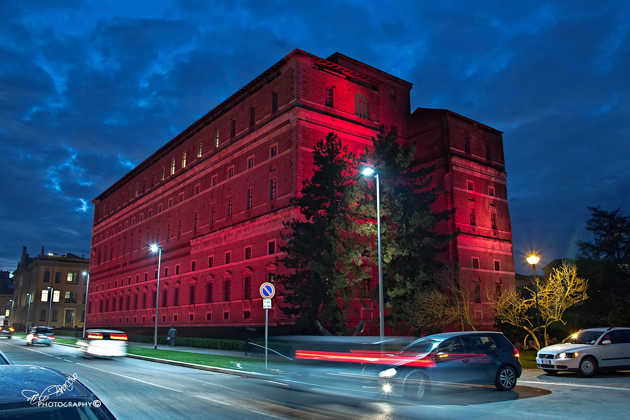 the Farnese of Piacenza in Red