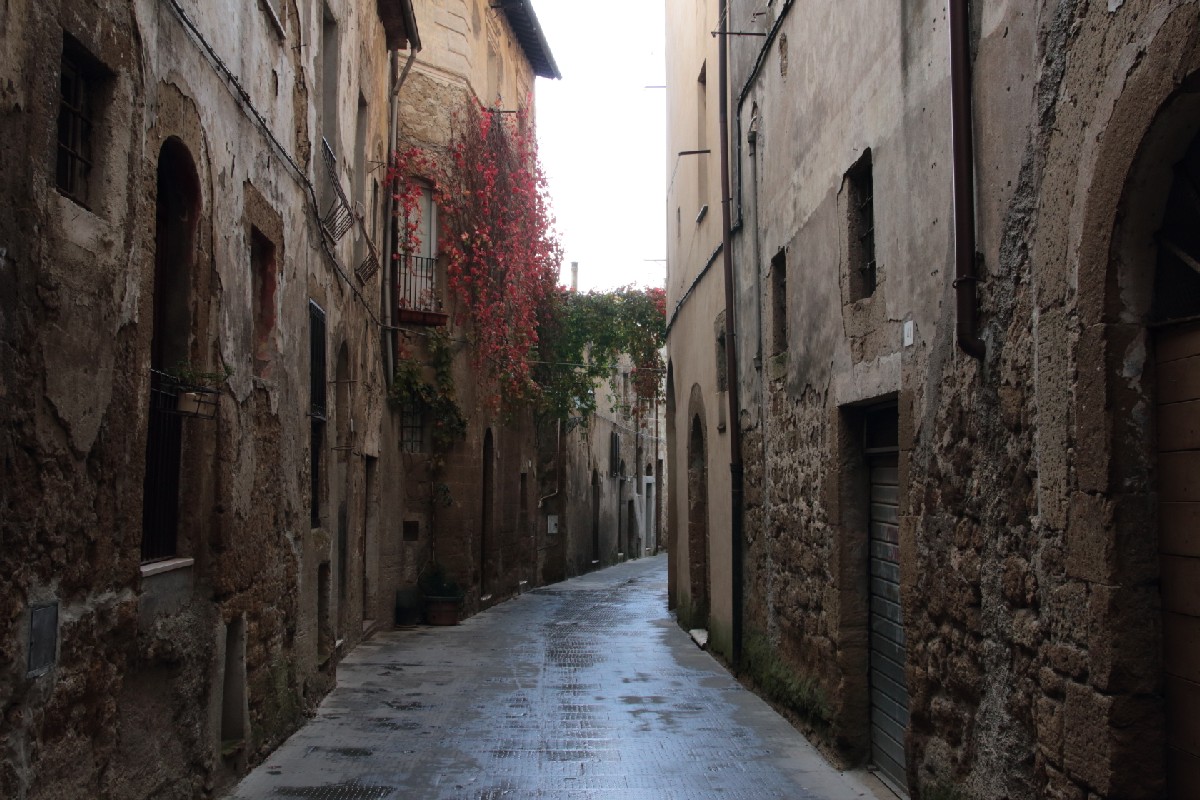 Lunga è la strada...