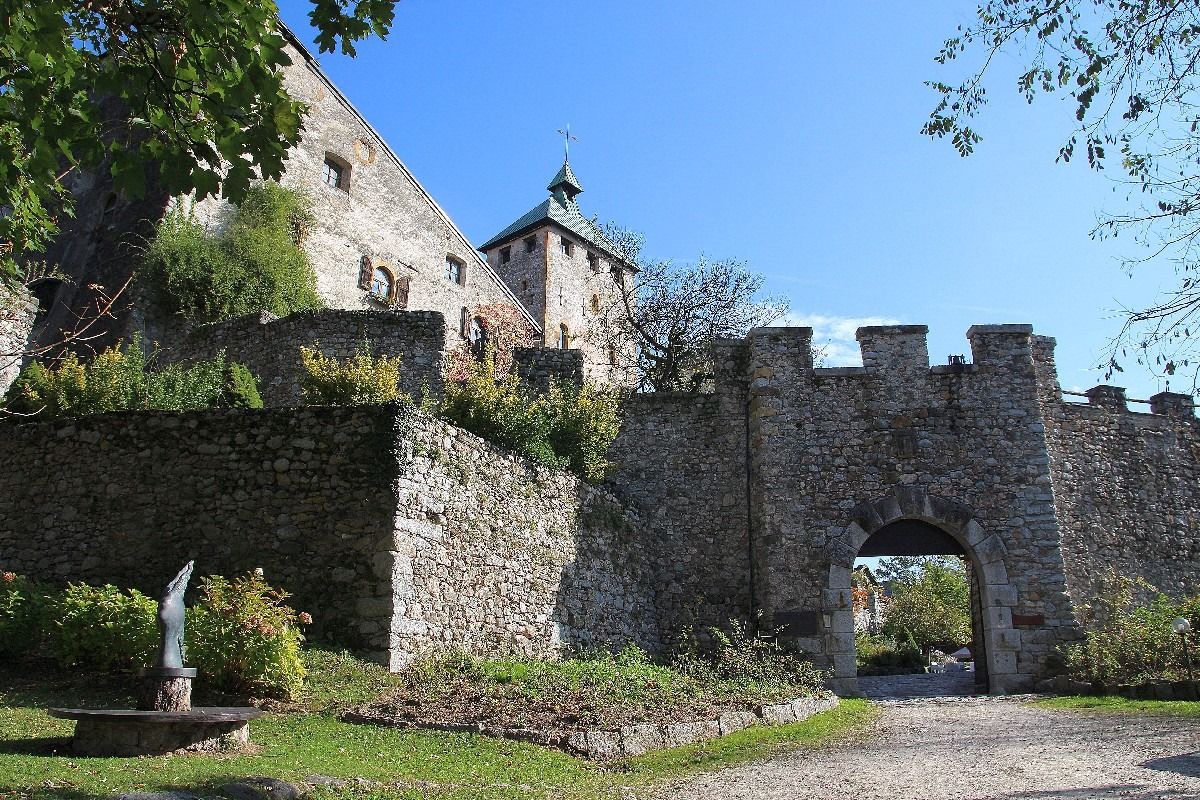 Portale Castel Ivano