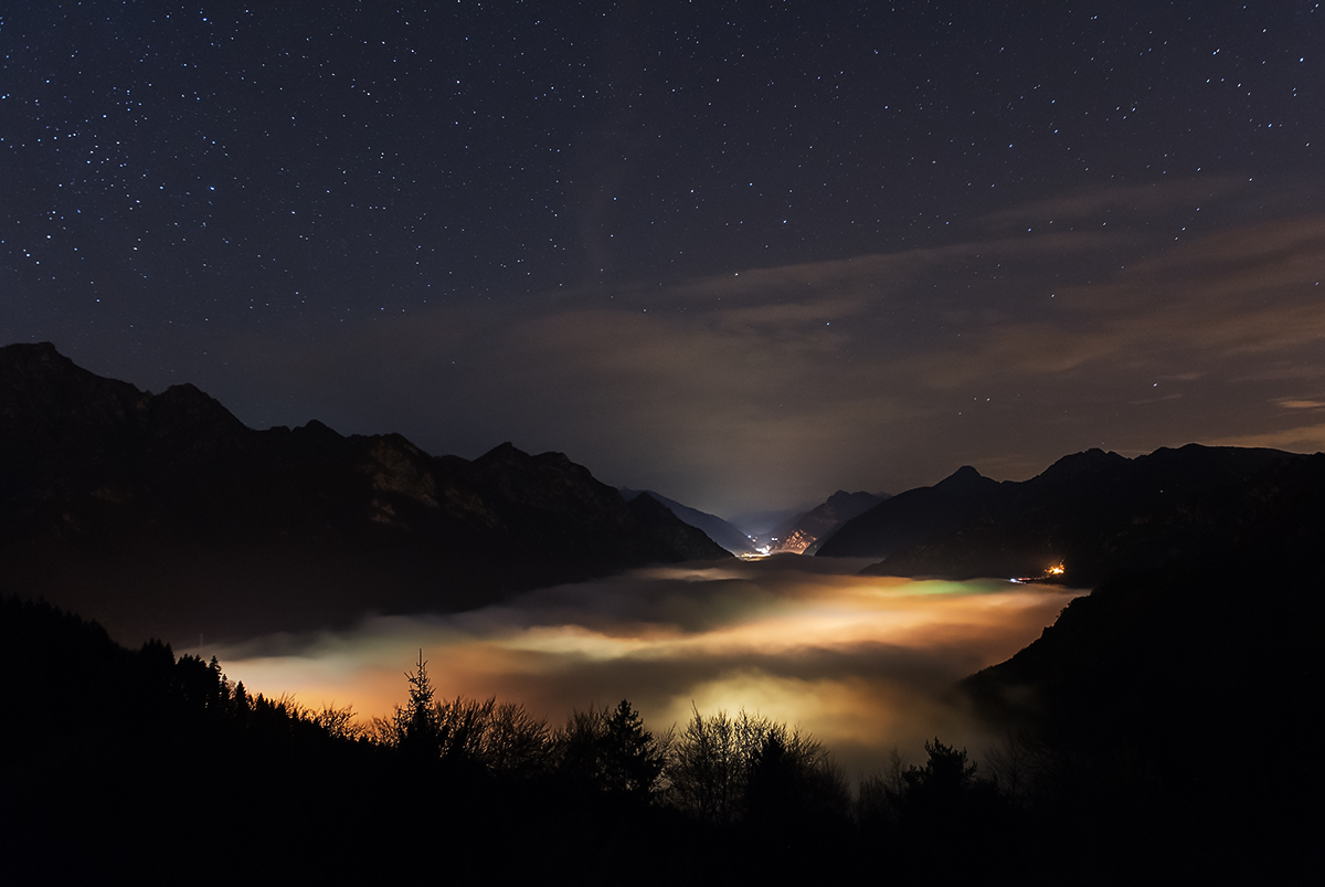 Lado d'Idro night fog...