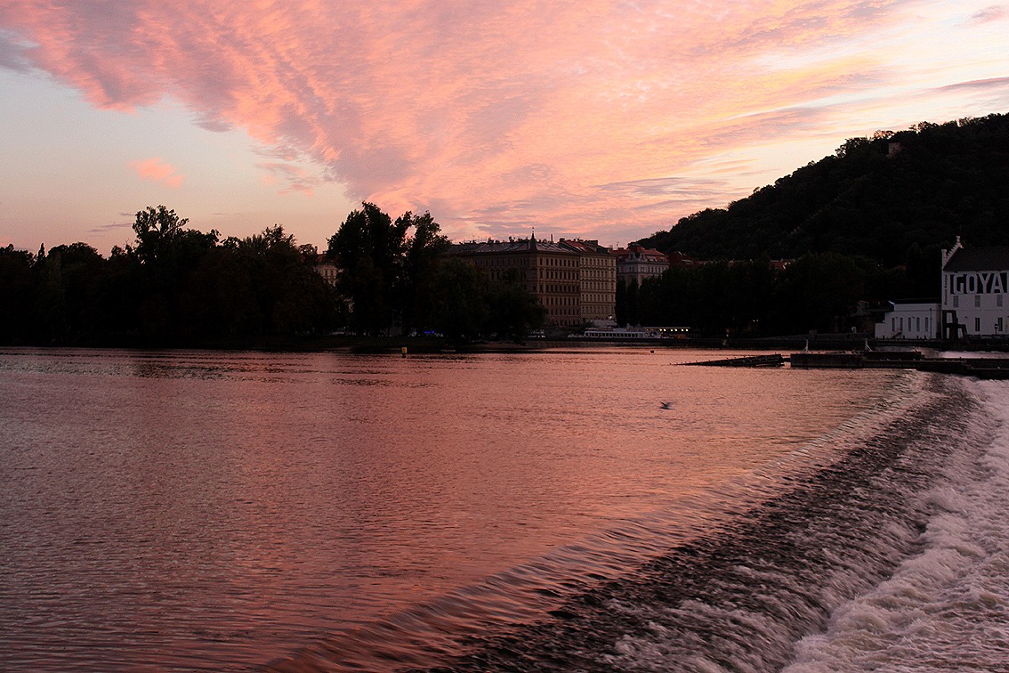 Praga al tramonto