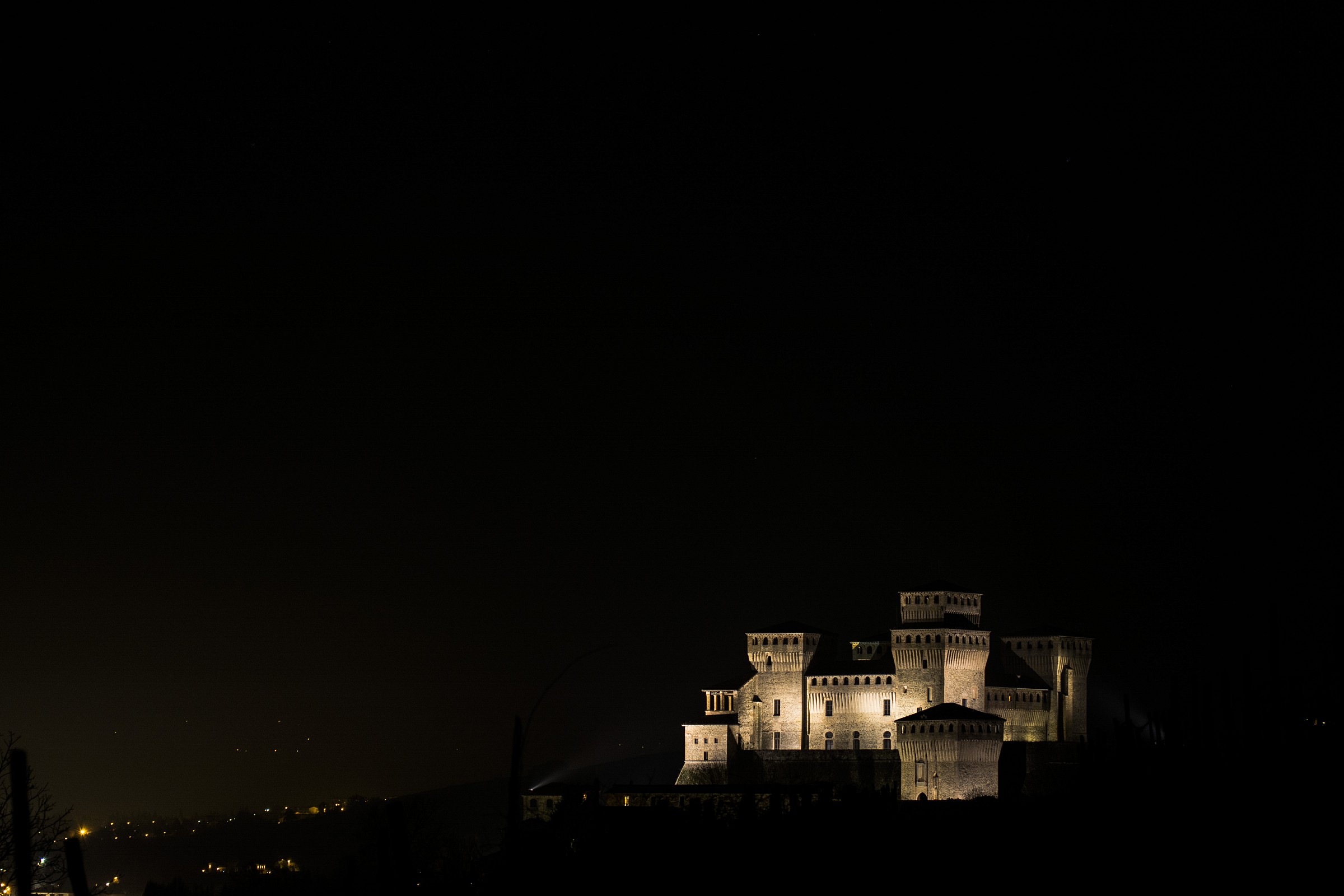 Torrechiara notturno