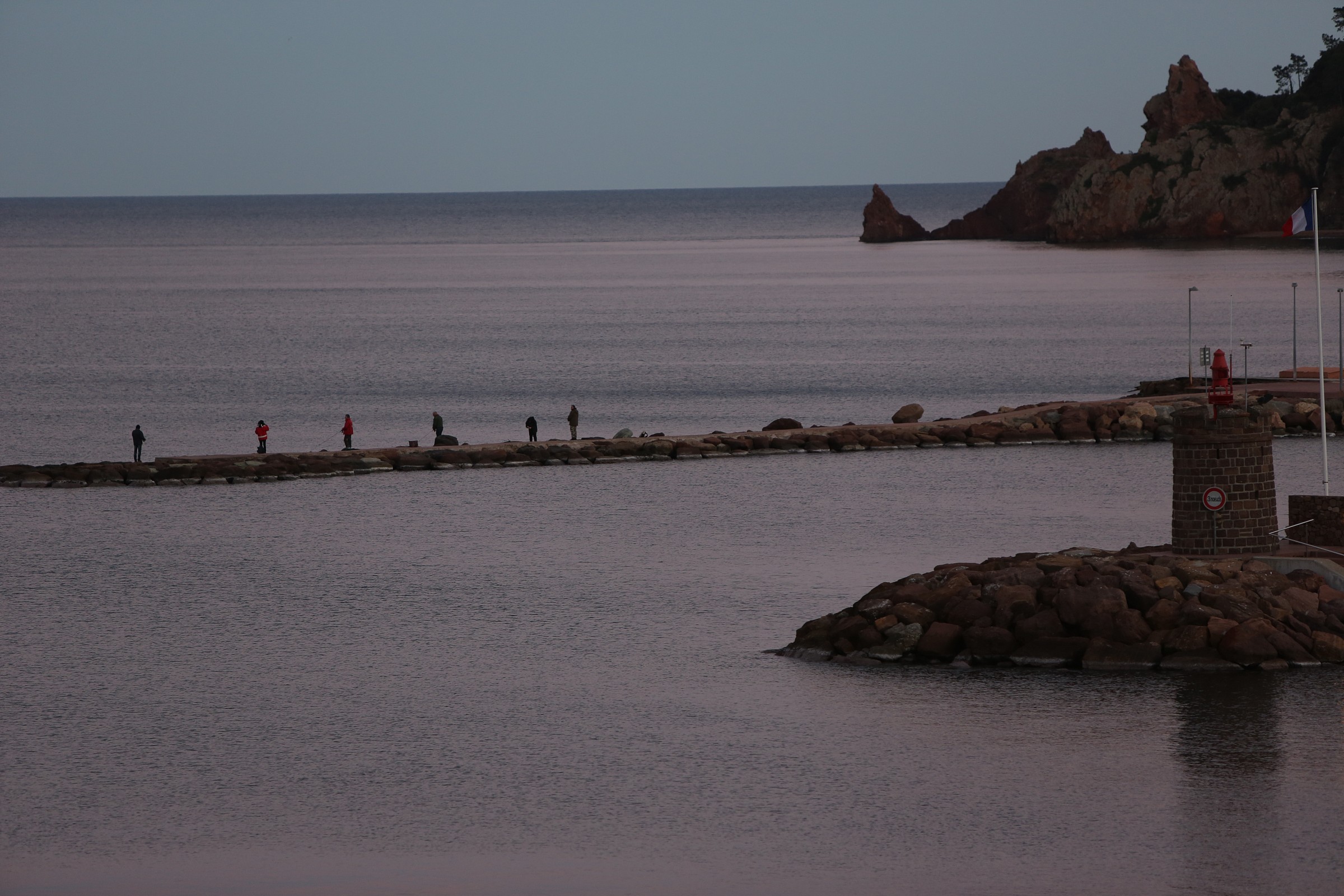 La luna, la barca, la pesca