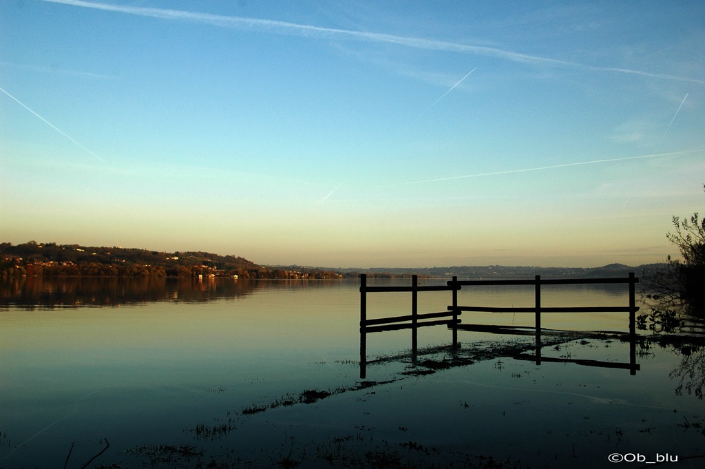 Steccato nel lago