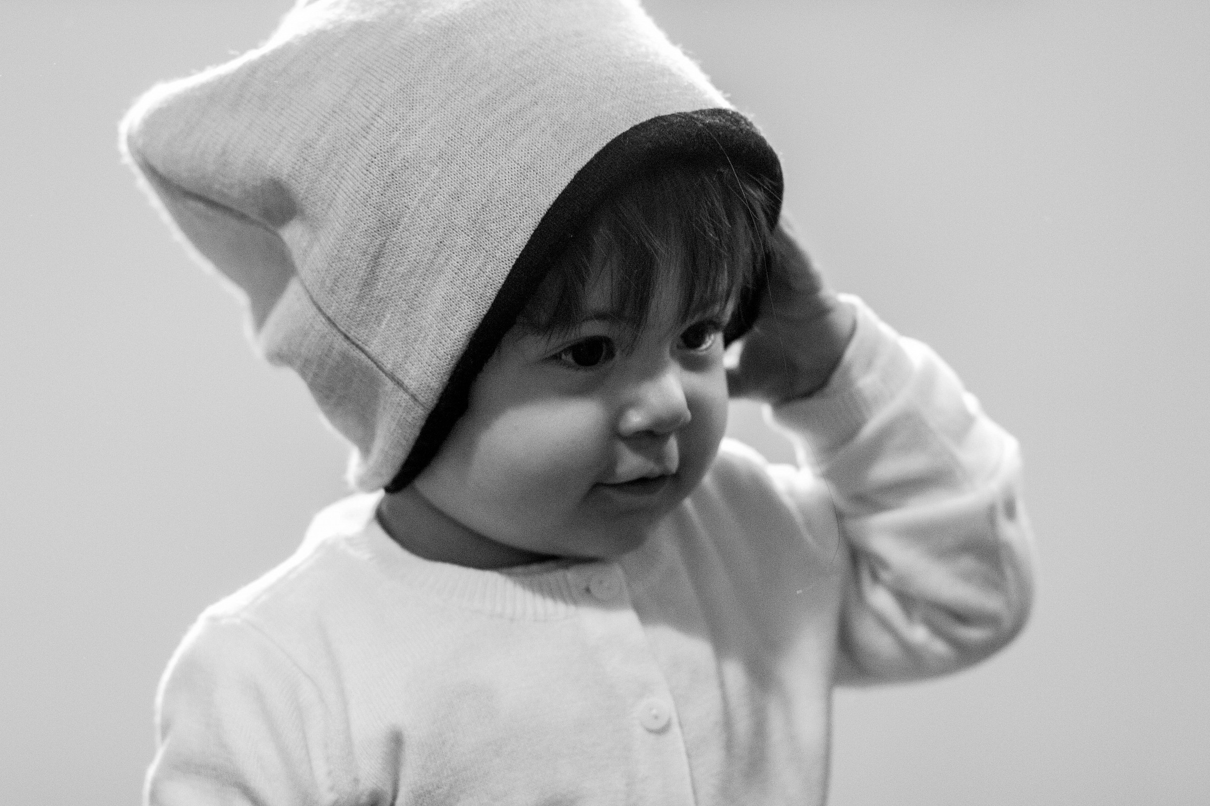 con la berretta della mamma