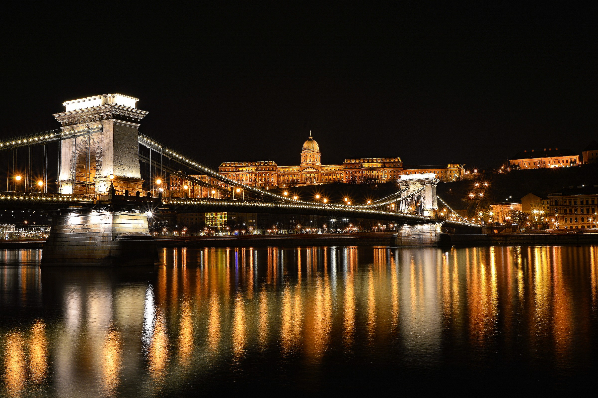 Royal castle and bridge over the Danube