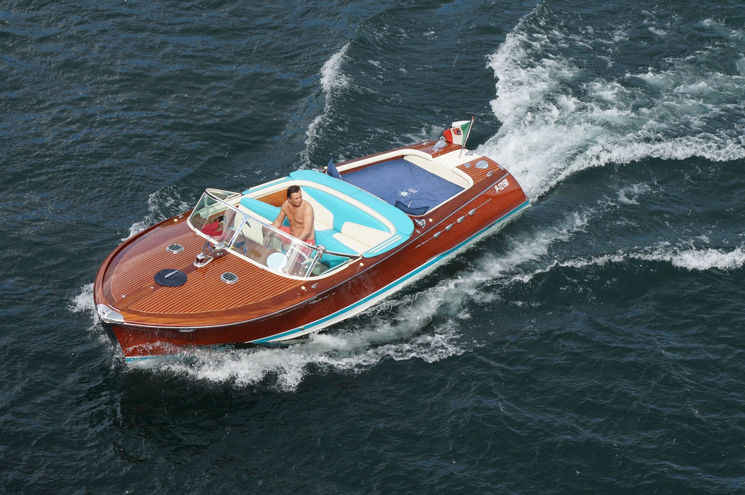 Riva Aquarama sul Ticino