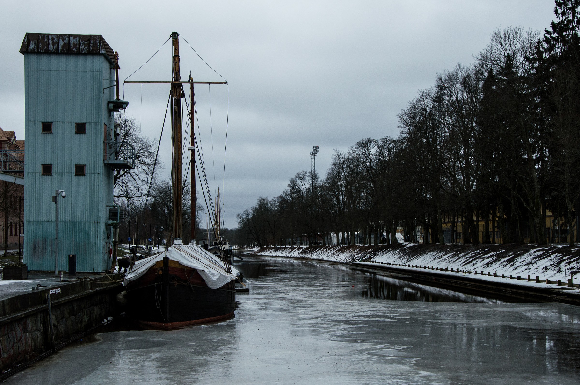 Il Fyris ghiacciato, giorno