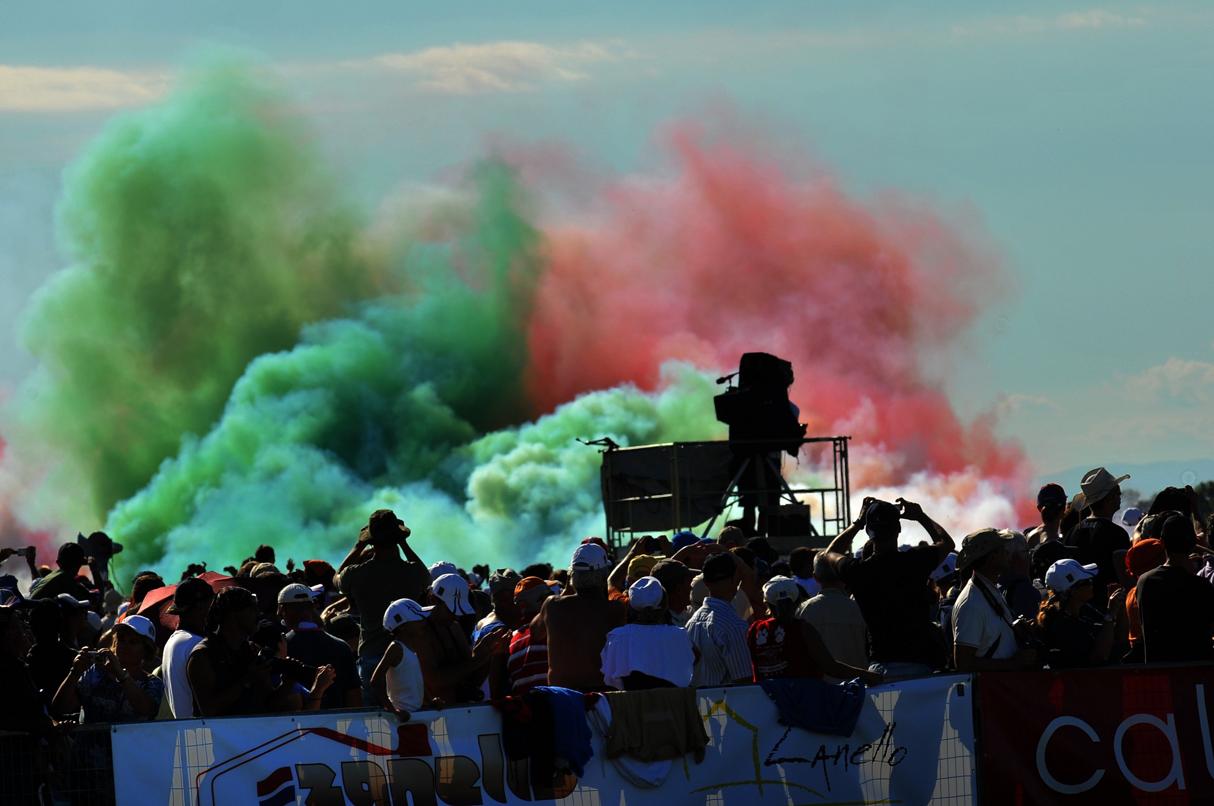 si scaldano i motori