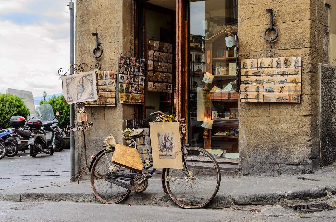 angolo in Piazza di Santa Maria Sopr'Arno