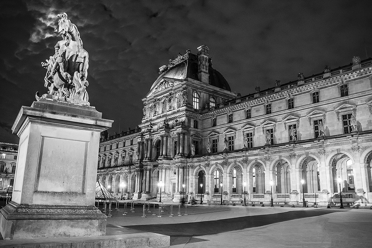 Louvre di notte 7