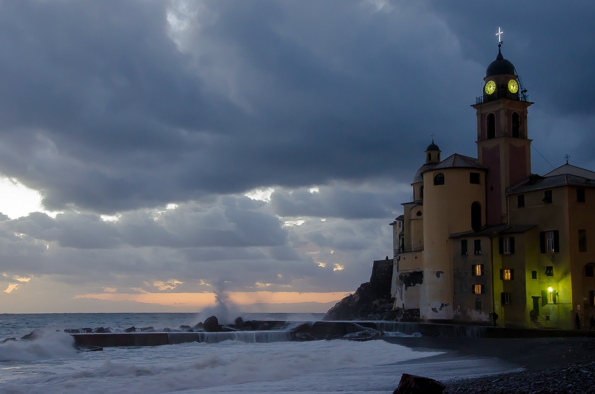 last light in Camogli