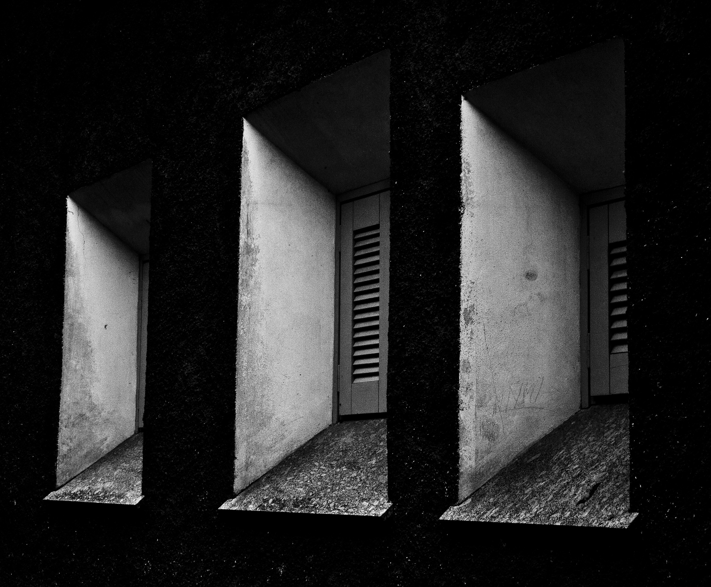 windows to the nowhere