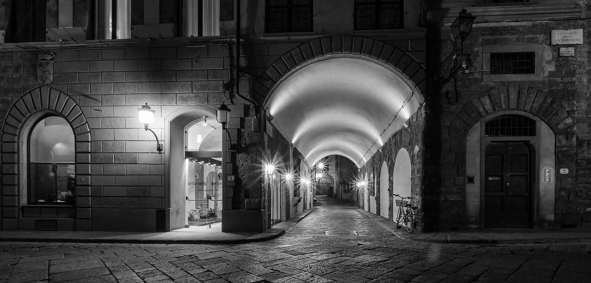 Lungarno degli Archibusieri