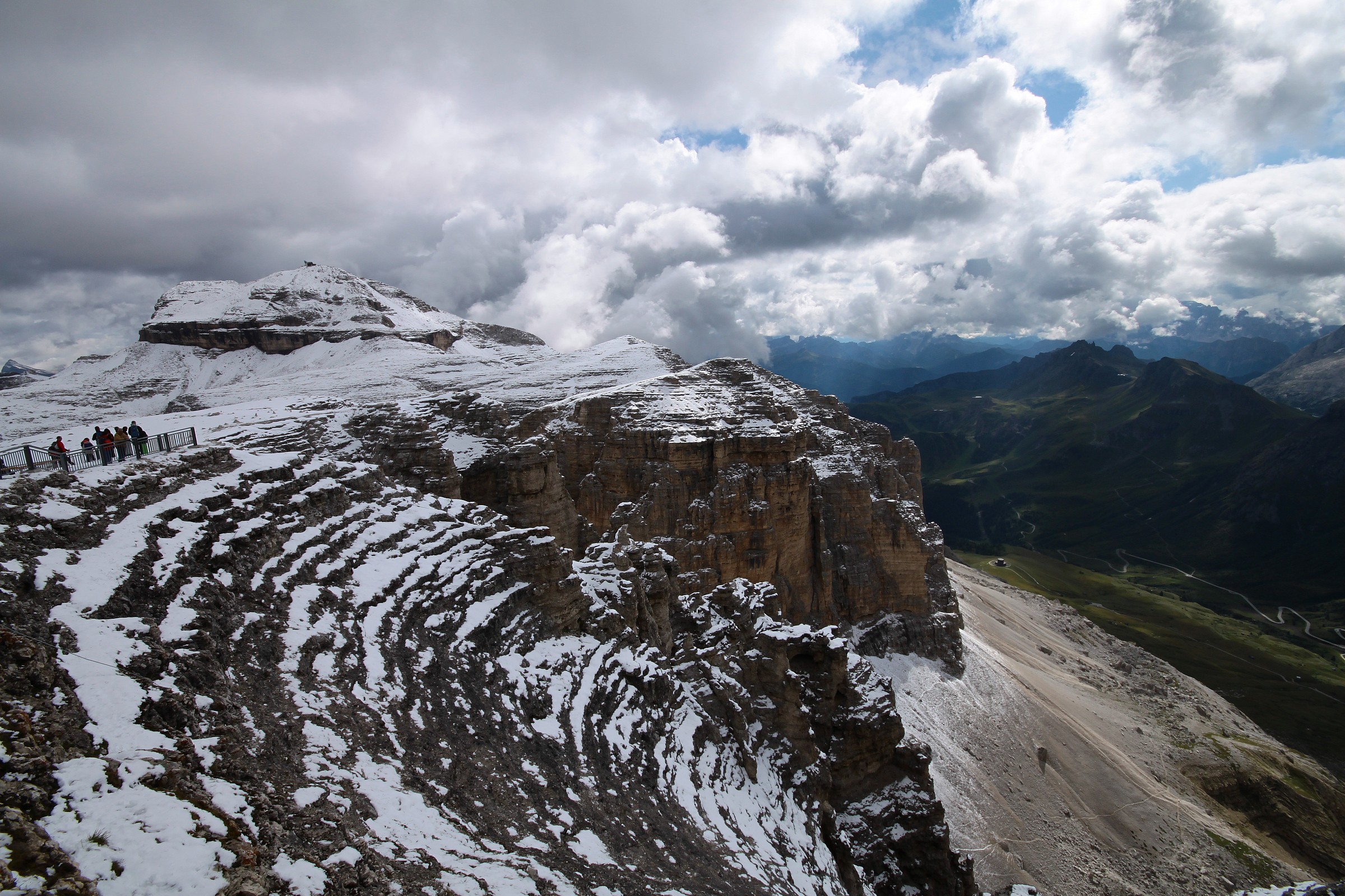 Panorama dalla terrazza del Sass Pordoi