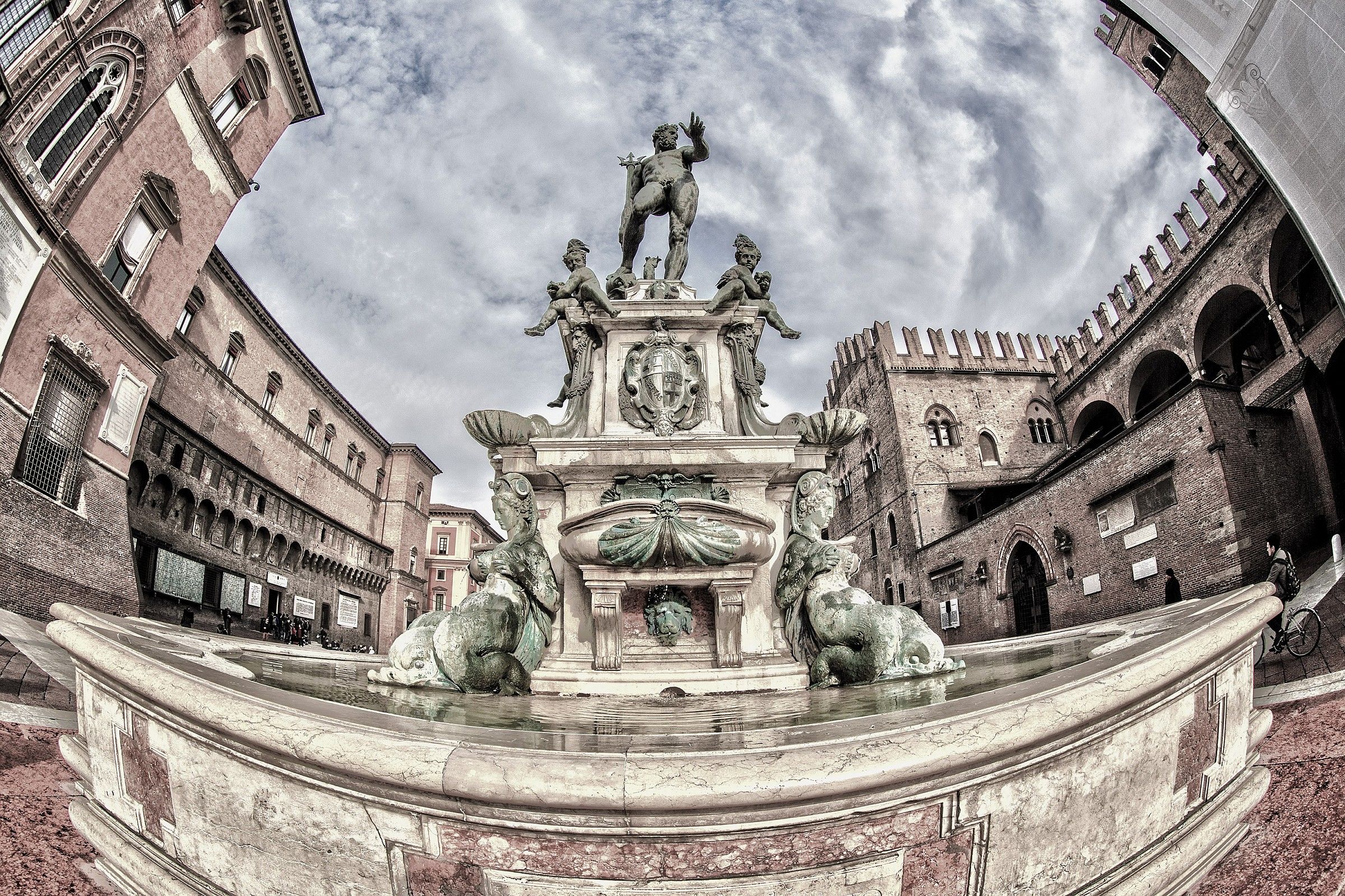 Bologna in the round 2