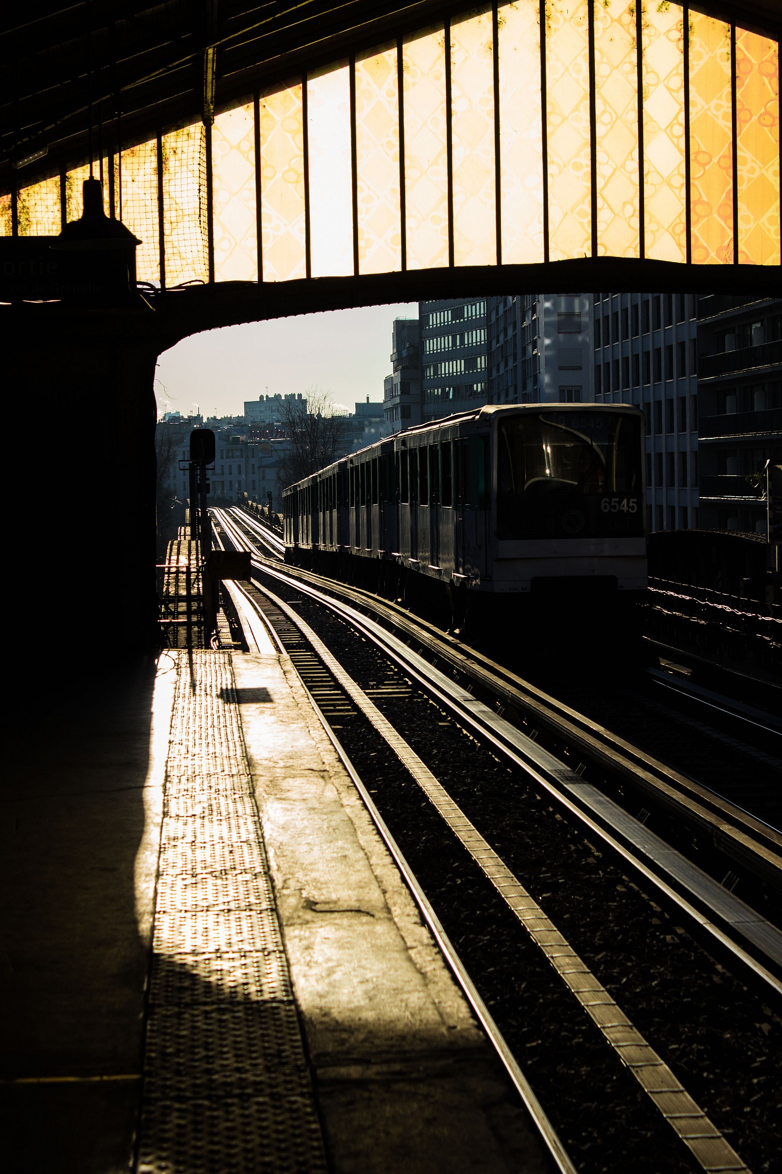 Metro ( Bir-Hakeim ) Parigi
