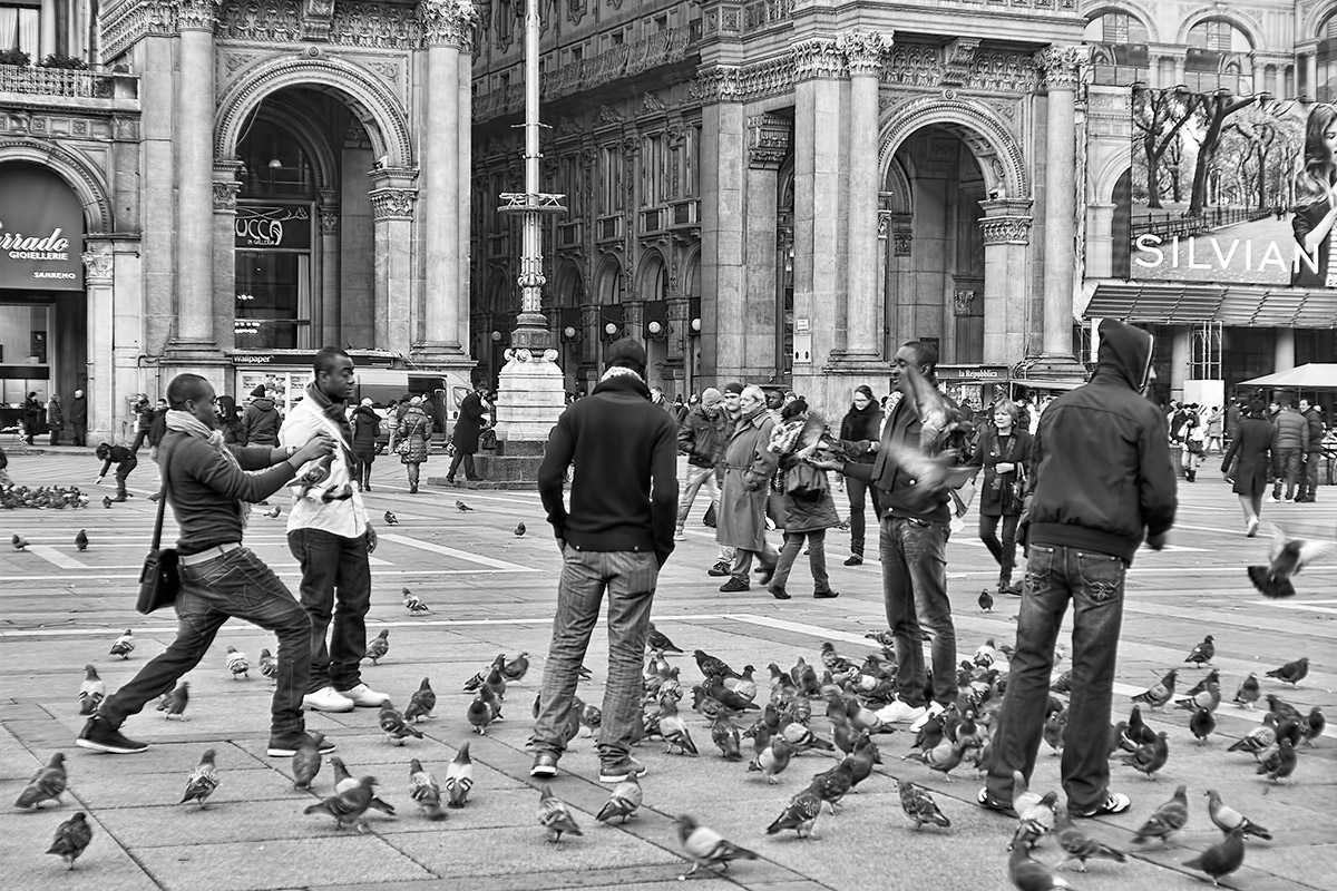 Milan: Souvenir photo