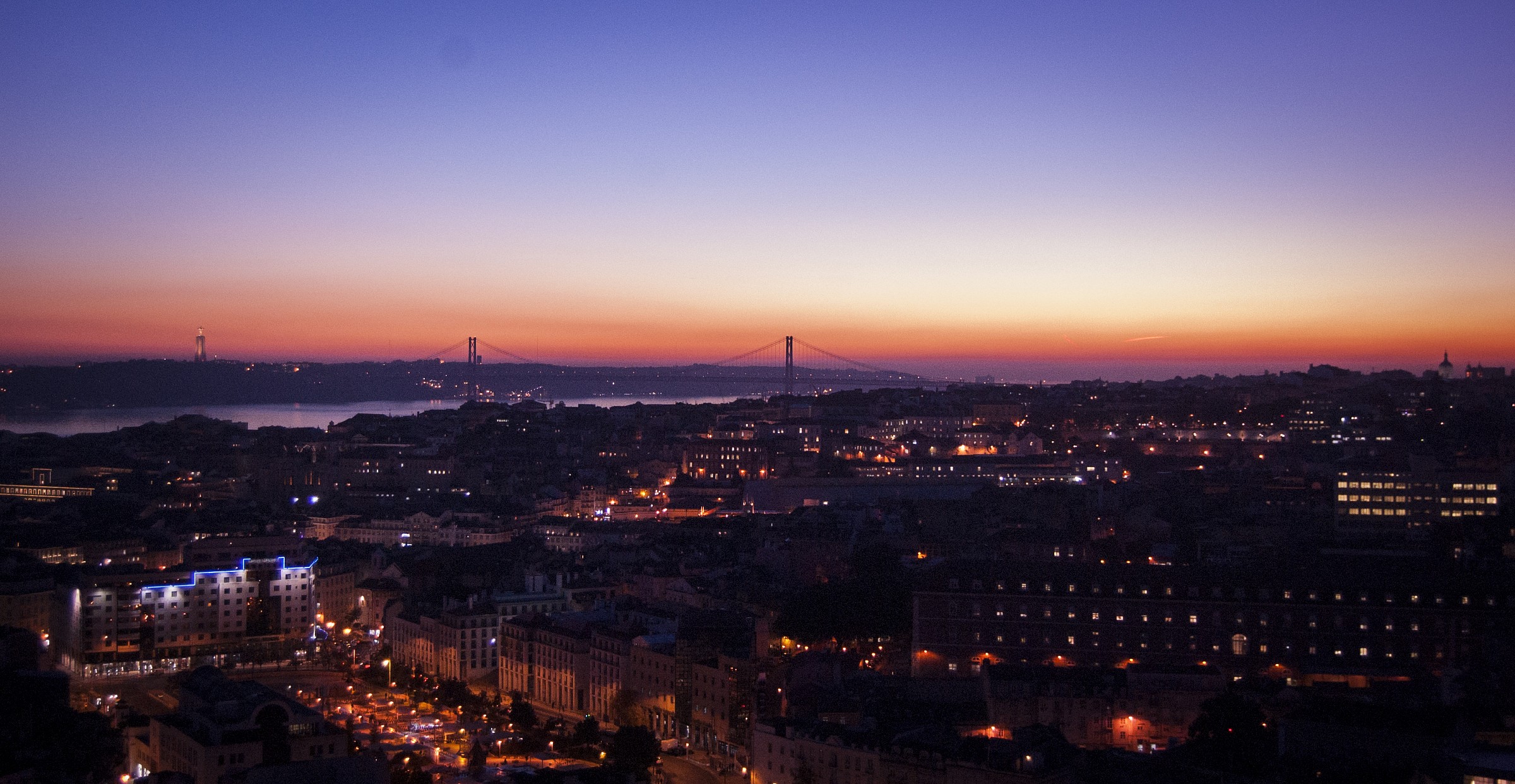 Amor que isso, Lisboa, que me faz ir and turn away?